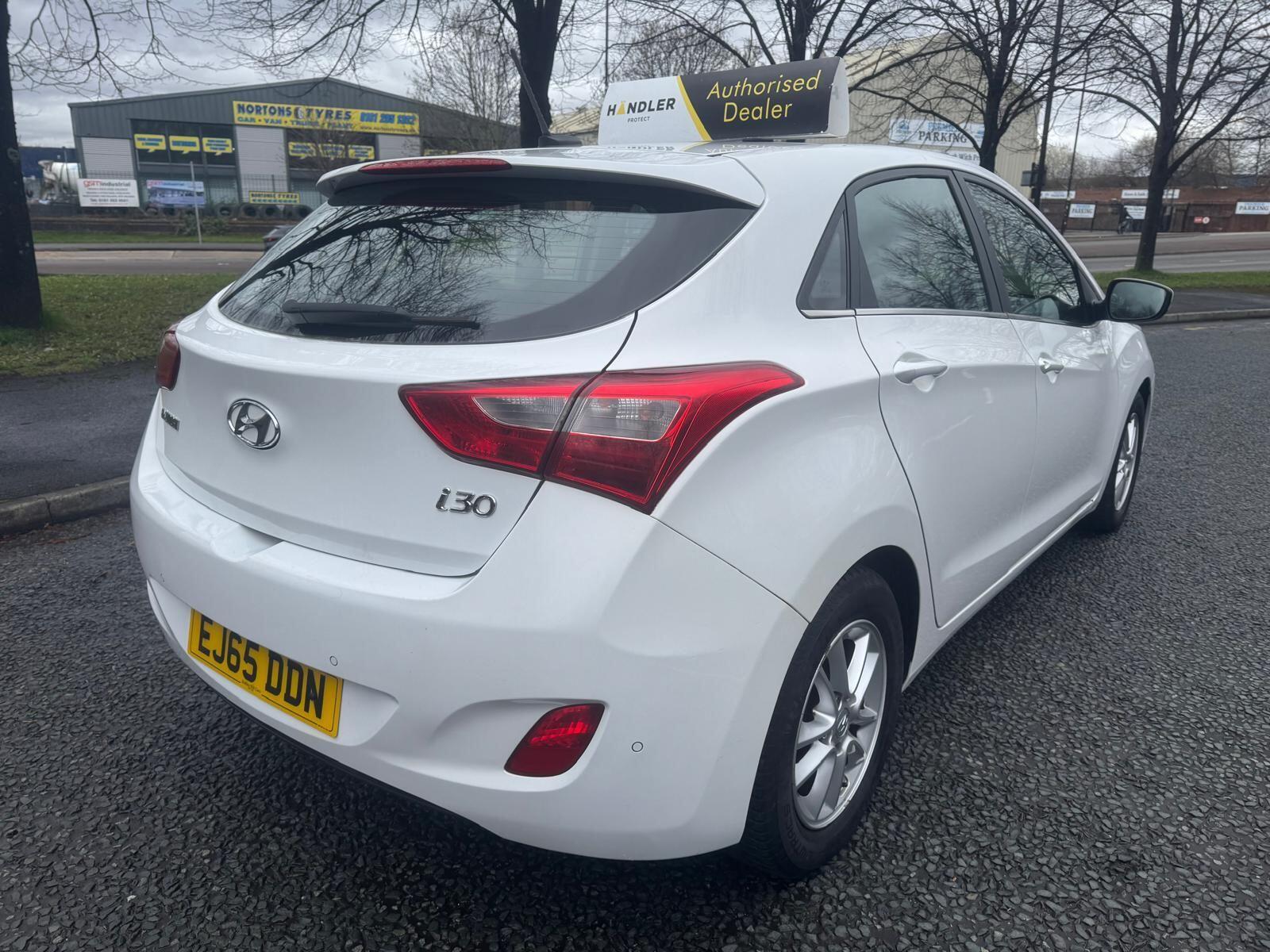 Hyundai i30 - Image 6