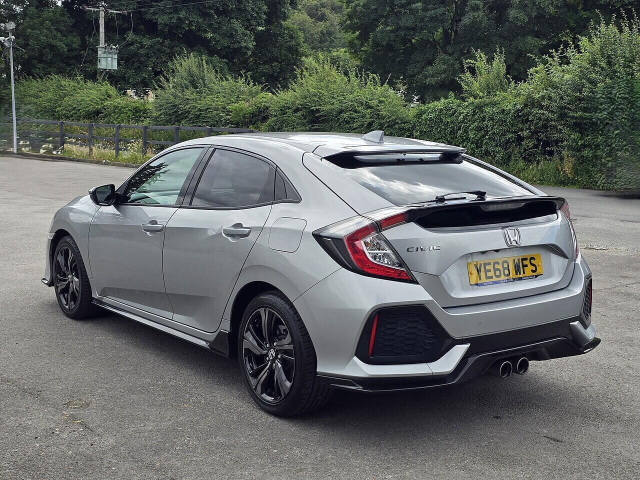 Honda Civic - Image 20