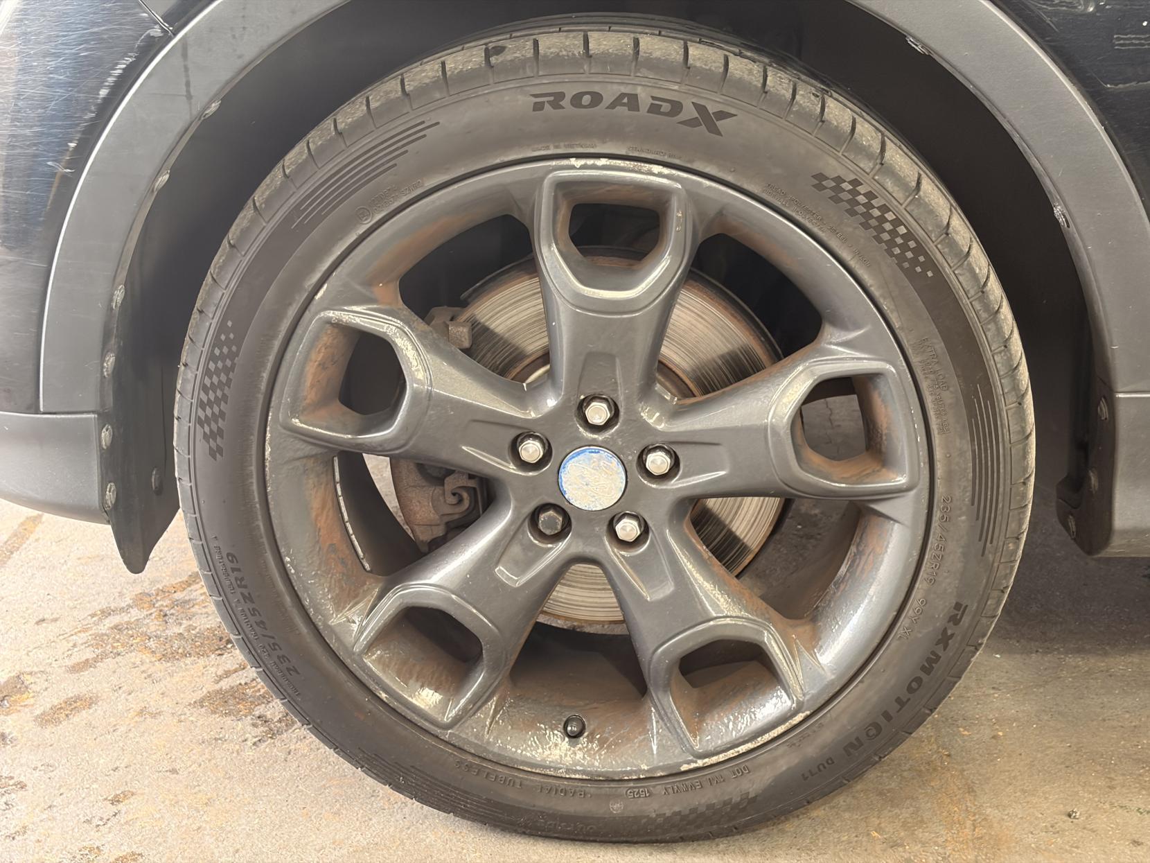 Ford Kuga - Image 16