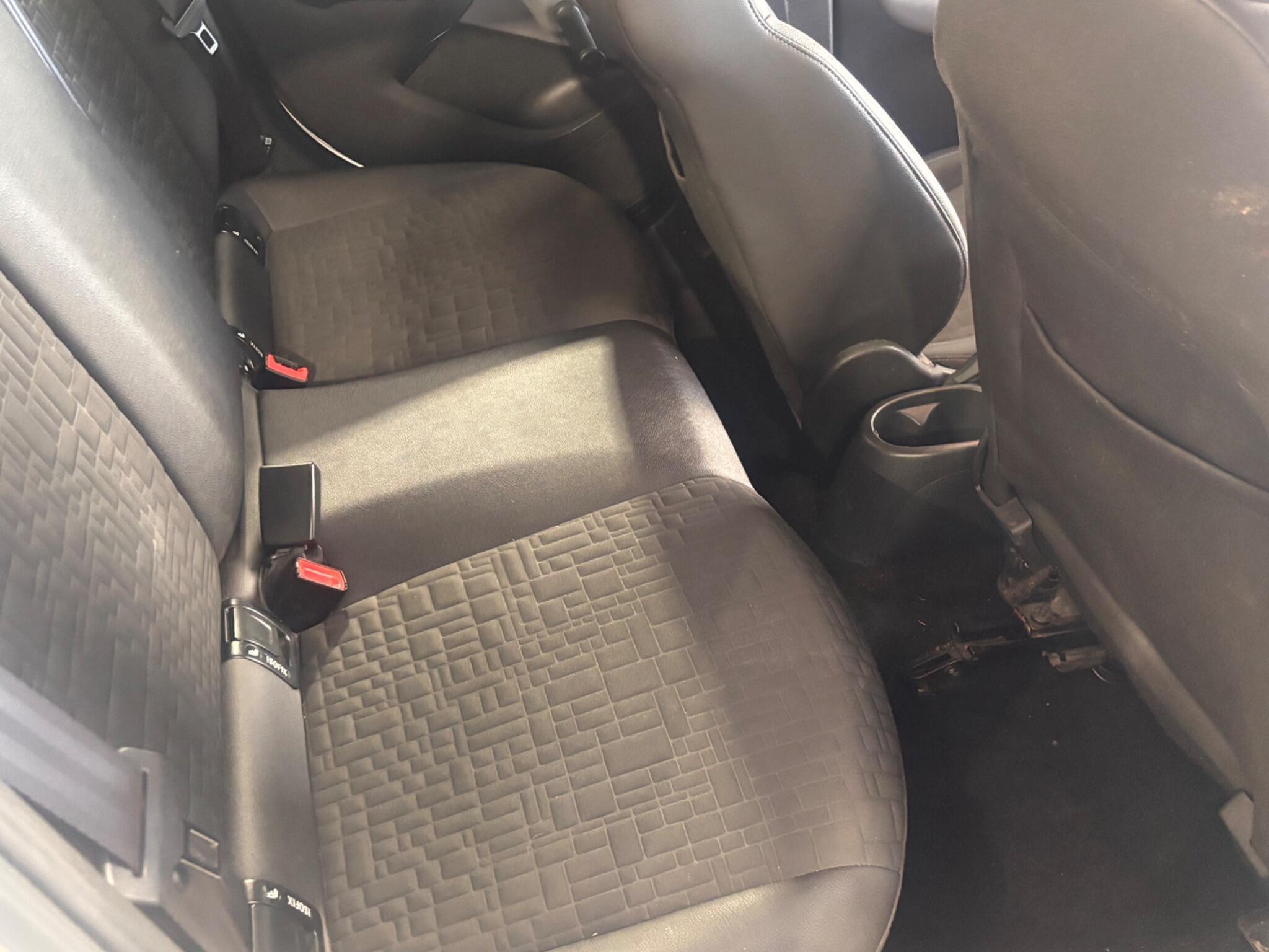Vauxhall Corsa - Image 19