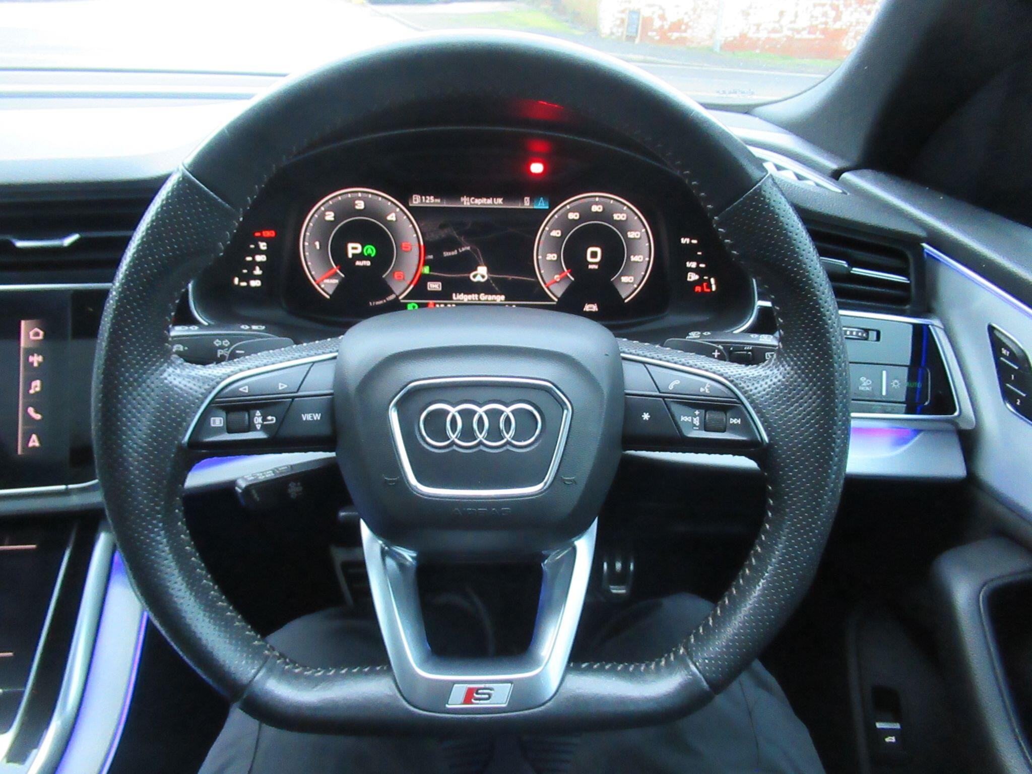 Audi Q8 - Image 42