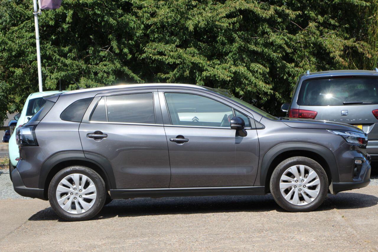 Suzuki S-Cross - Image 2