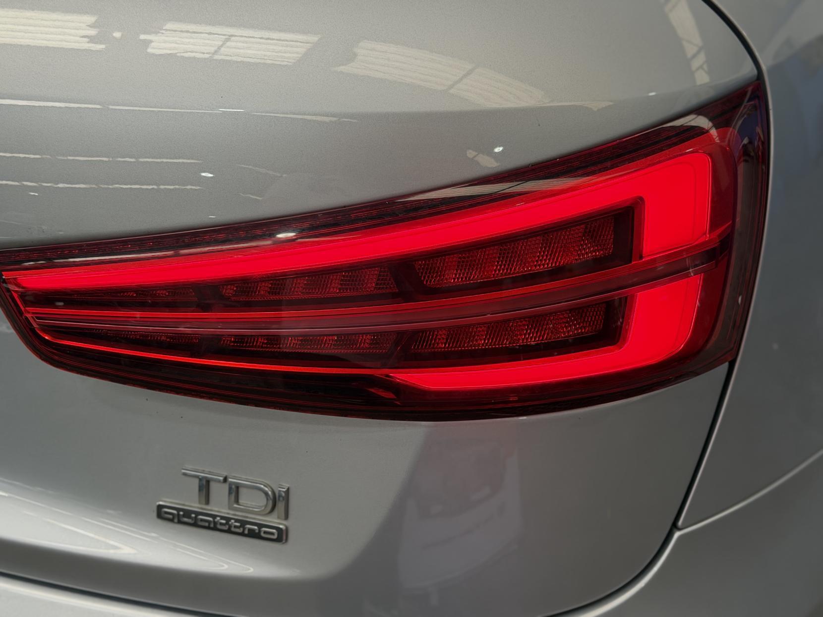 Audi Q3 - Image 9
