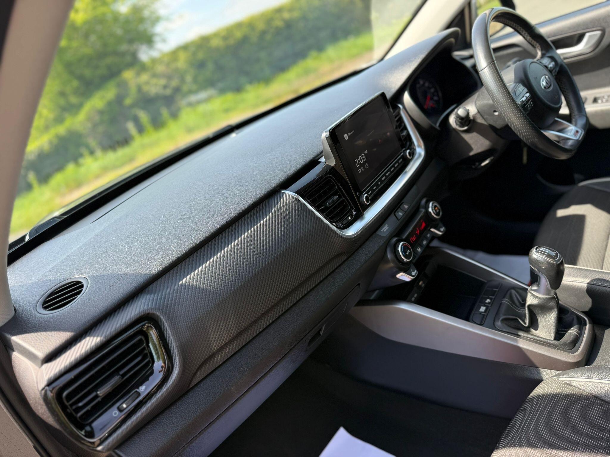 Kia Stonic - Image 21