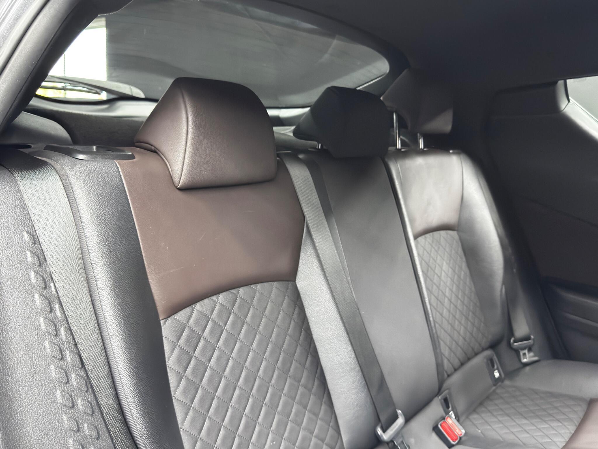 Toyota C-Hr - Image 15