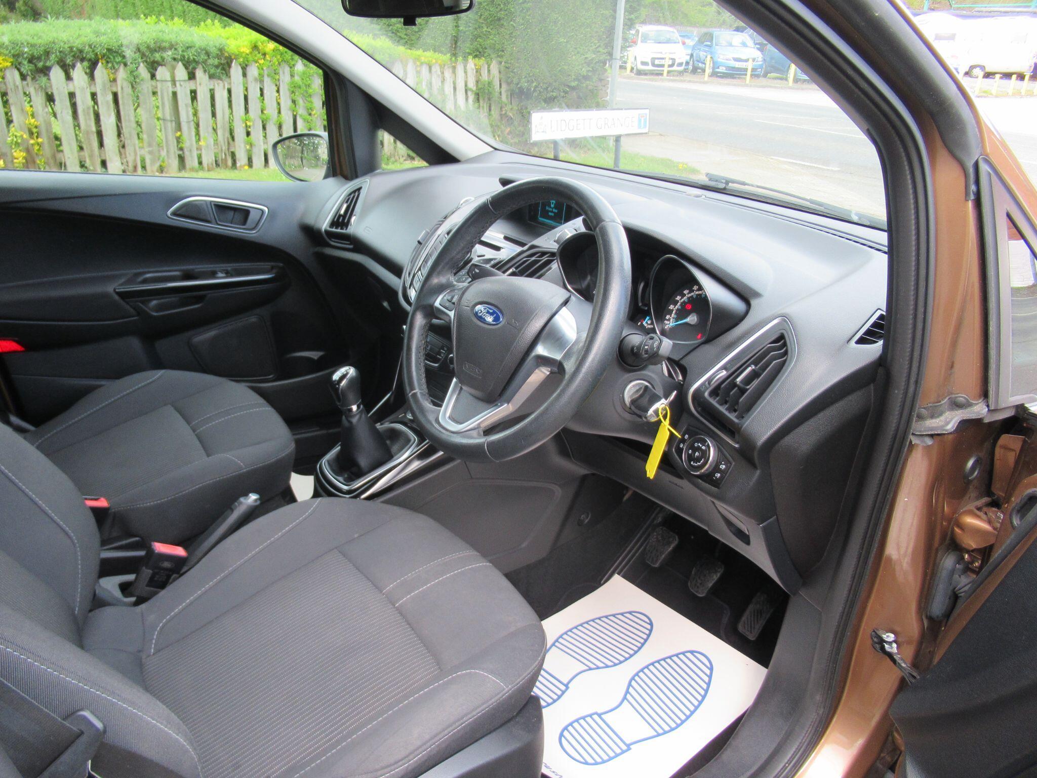 Ford B-Max - Image 20