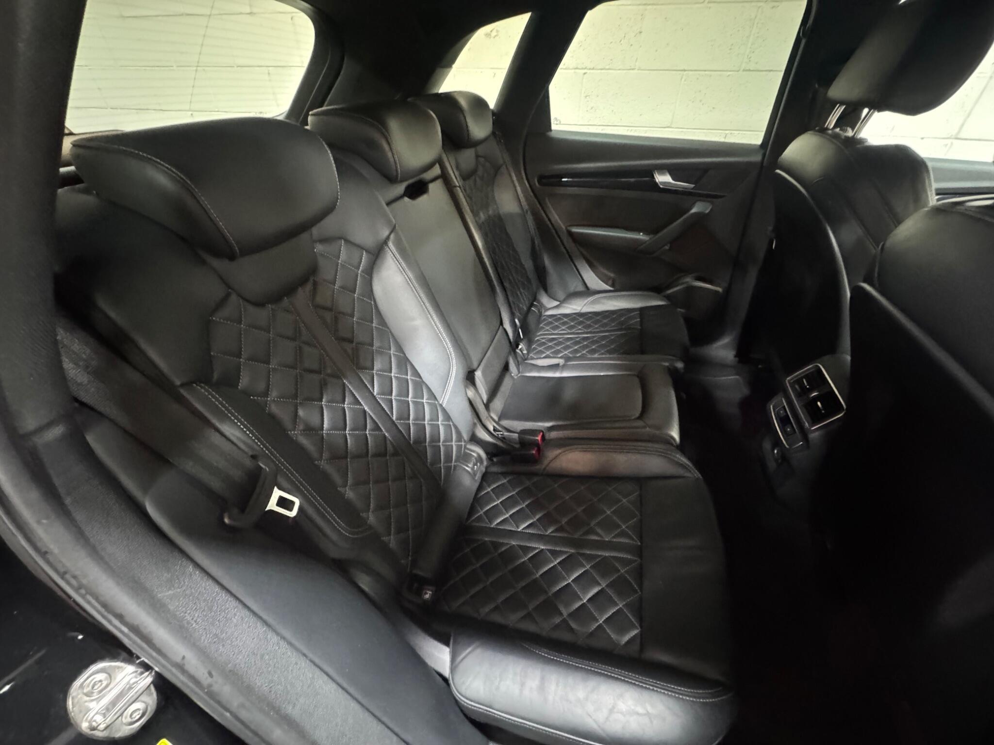 Audi Q5 - Image 12