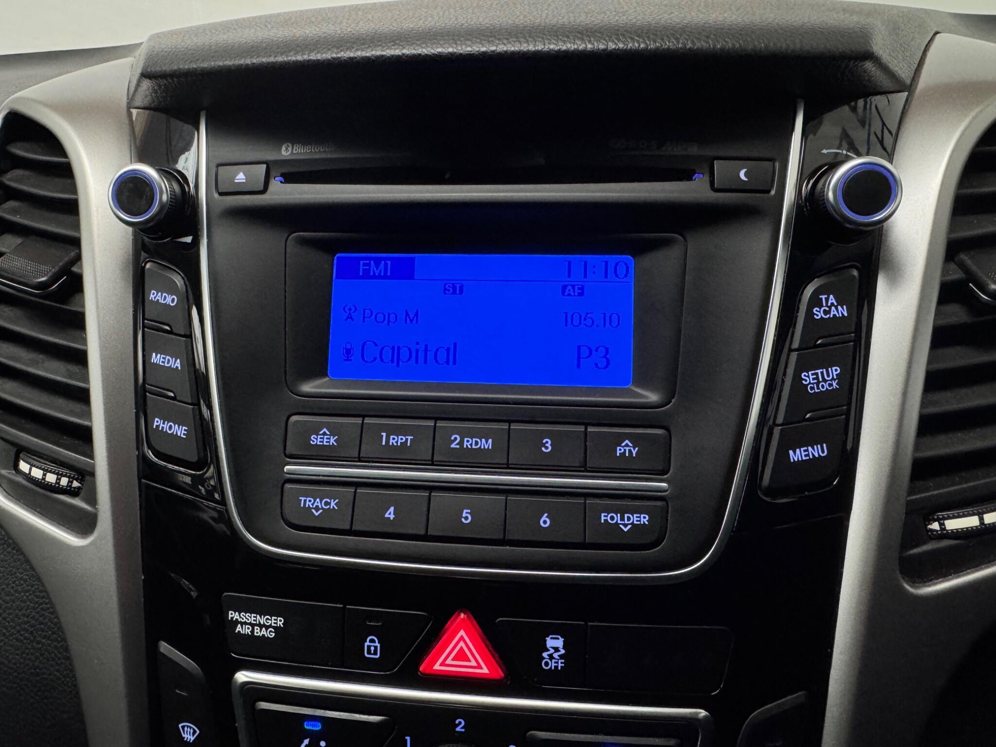 Hyundai i30 - Image 14