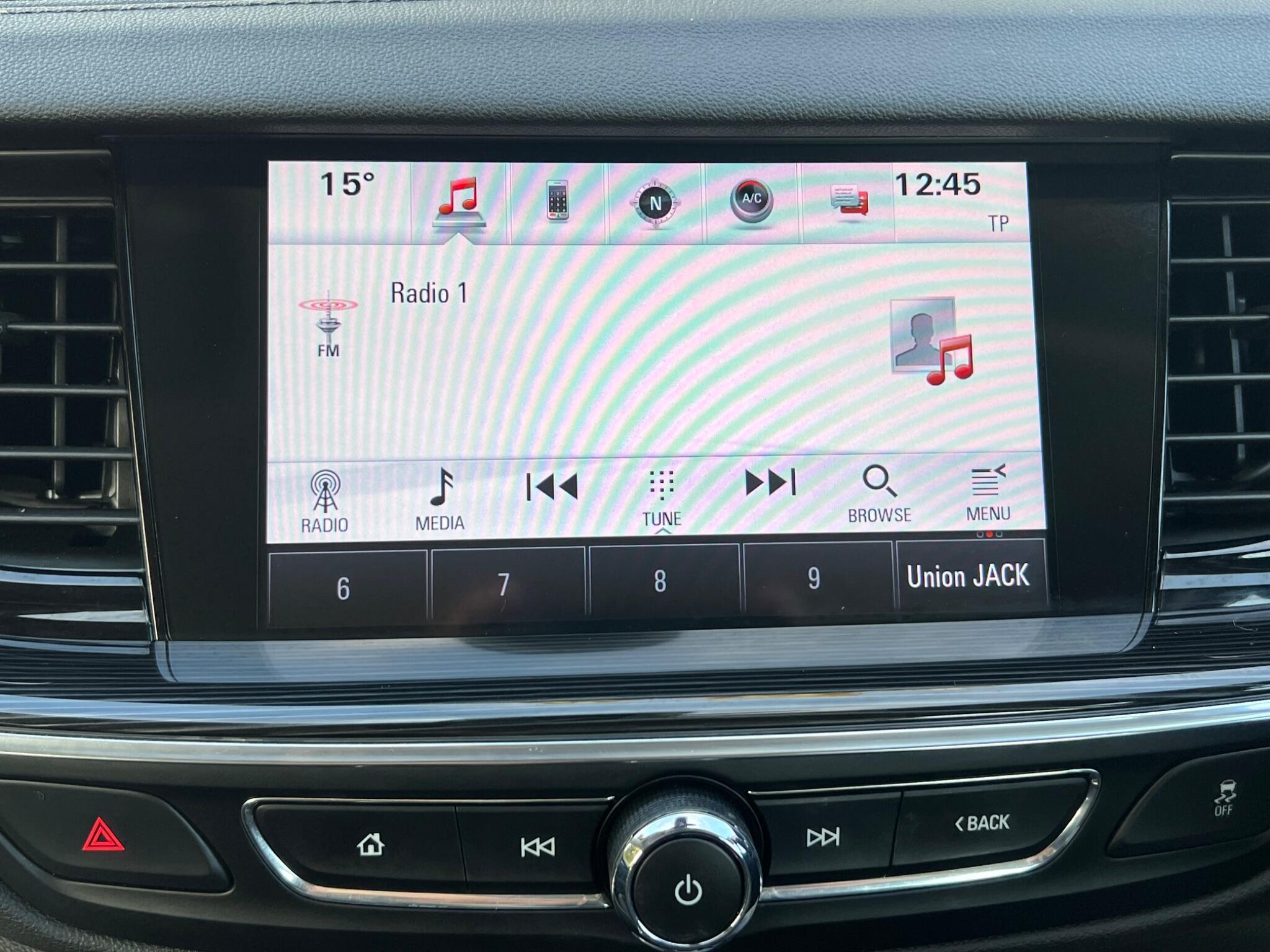 Vauxhall Insignia - Image 20