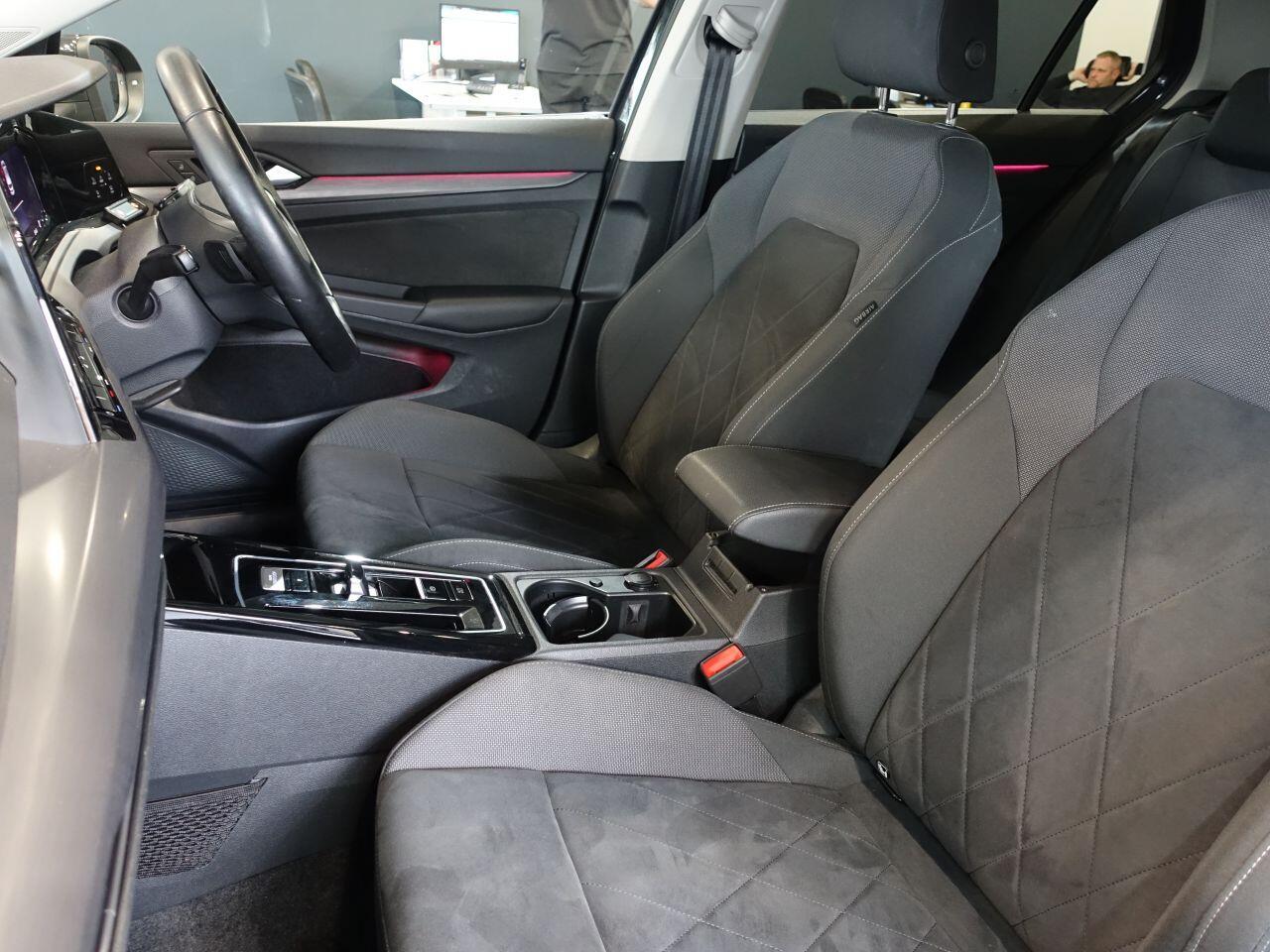 Volkswagen Golf - Image 12