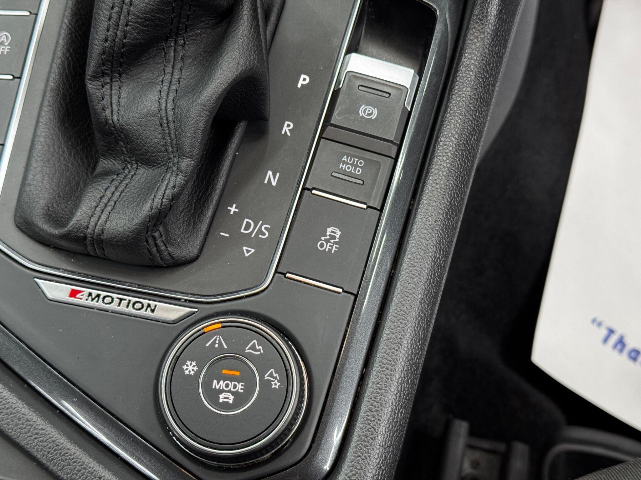 Volkswagen Tiguan - Image 27