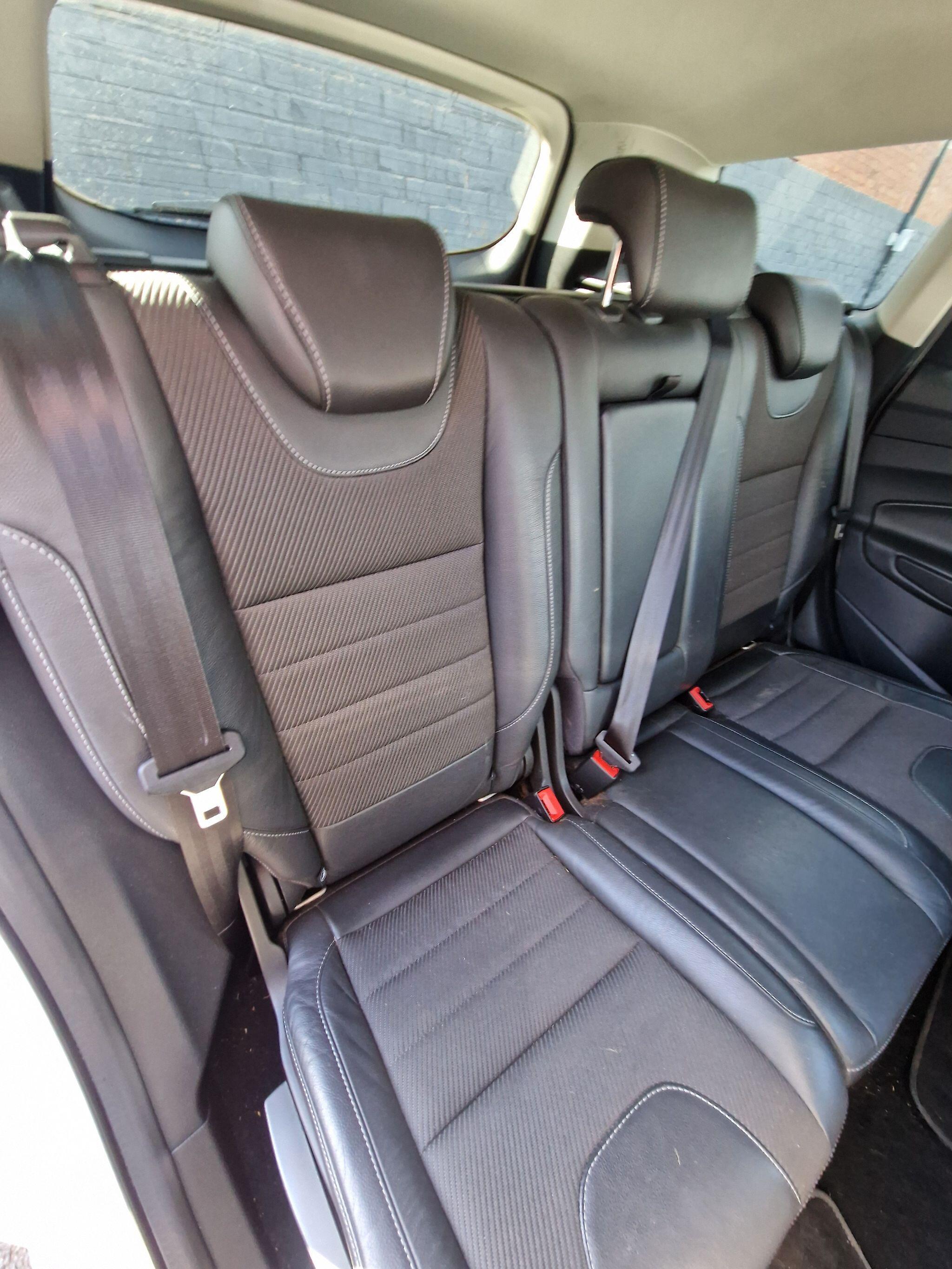 Ford Kuga - Image 32