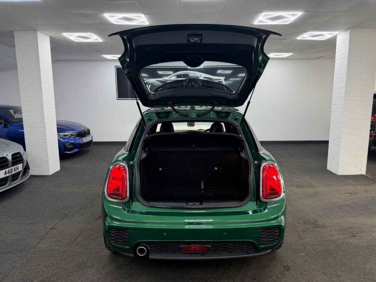 MINI Hatch - Image 18