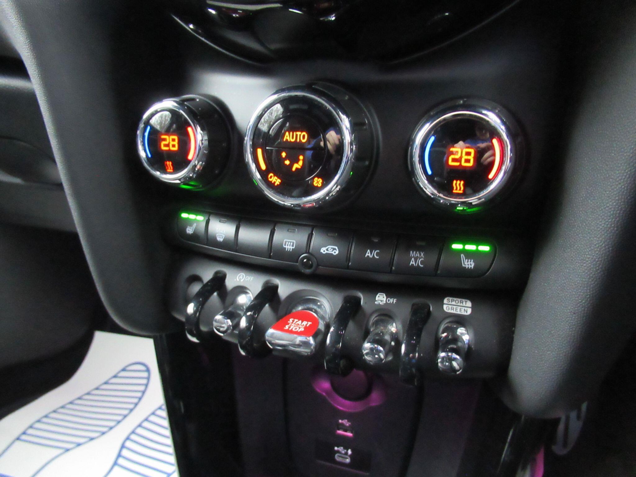 MINI Hatch - Image 36