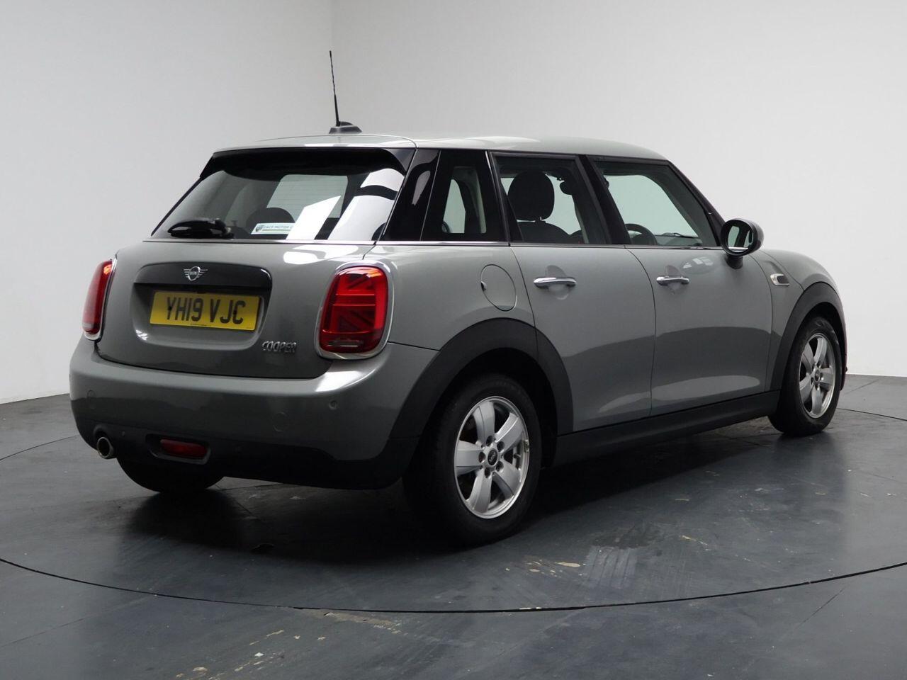MINI Hatch - Image 12