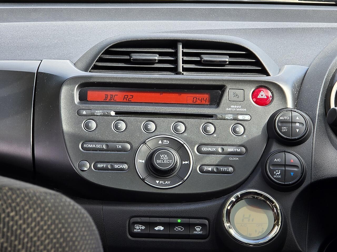 Honda Jazz - Image 10