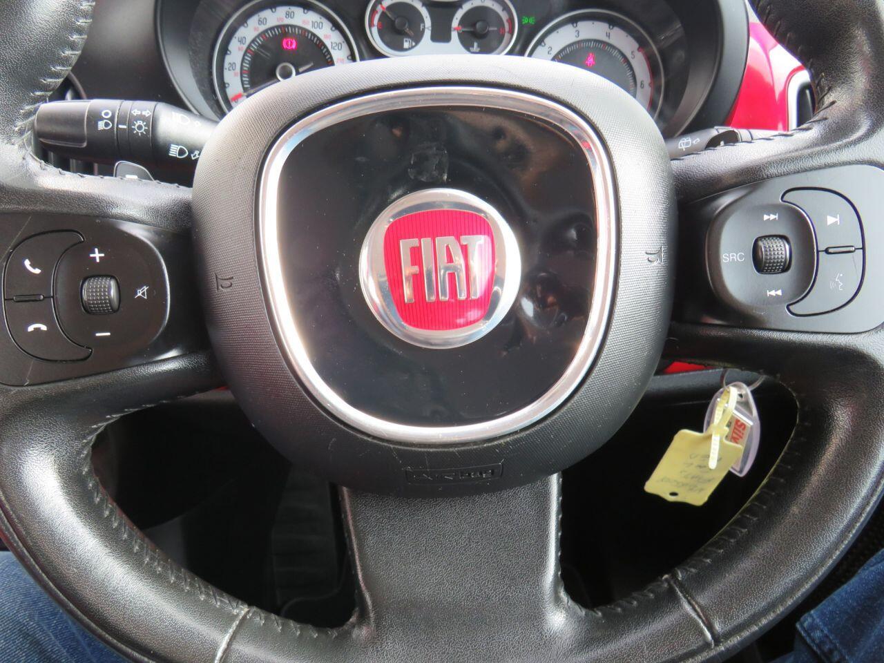Fiat 500L - Image 18