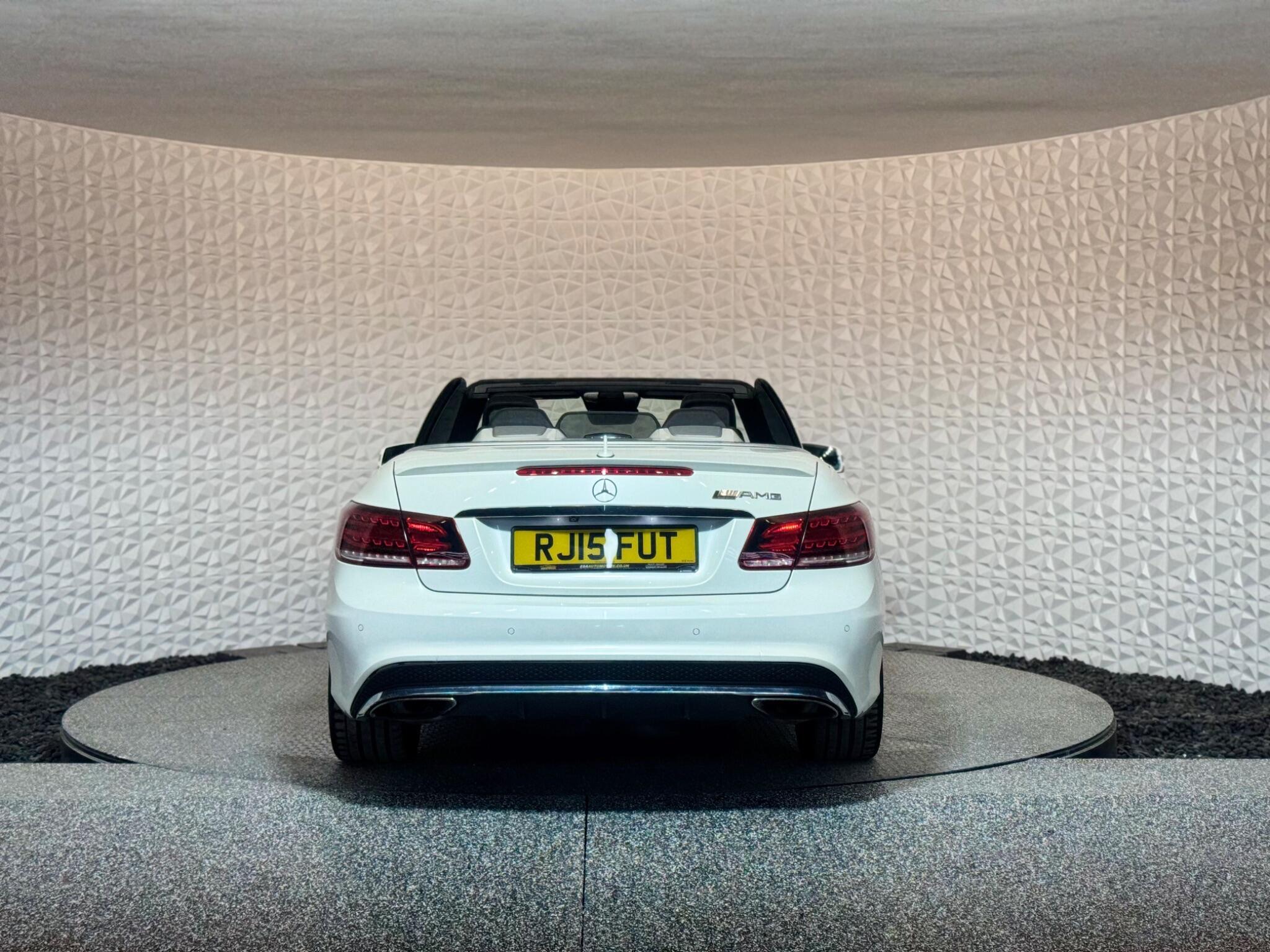 Mercedes E Class - Image 11