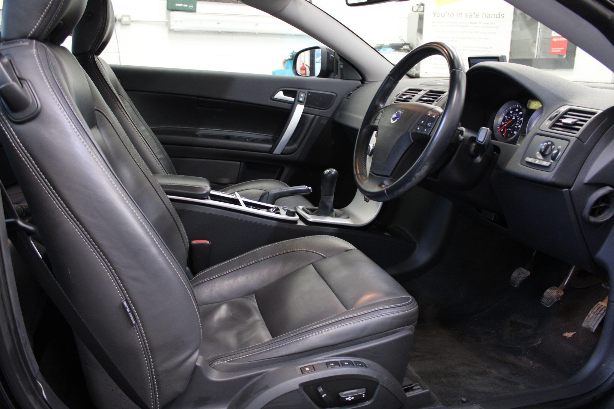 Volvo C70 - Image 44