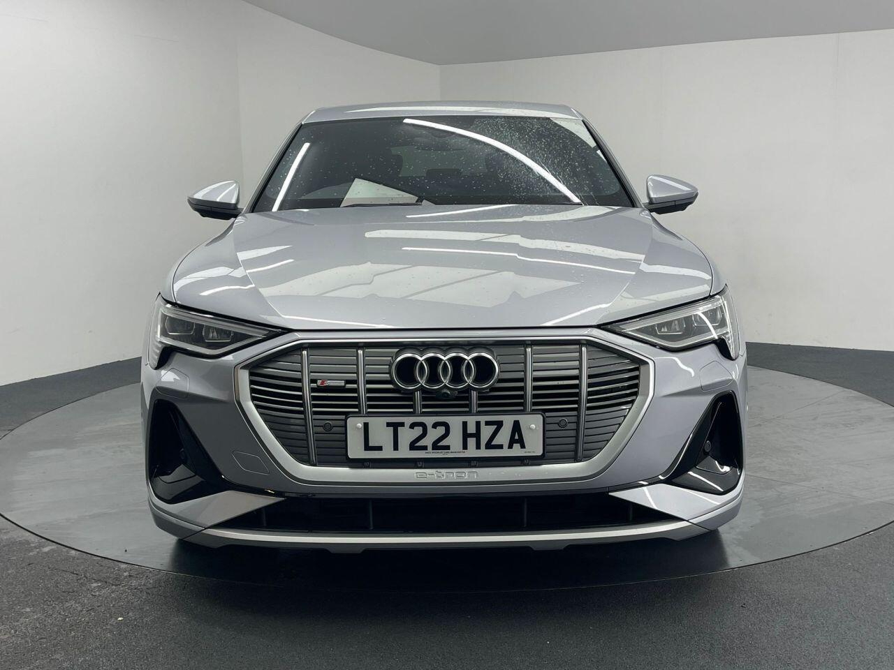 Audi E-Tron - Image 5