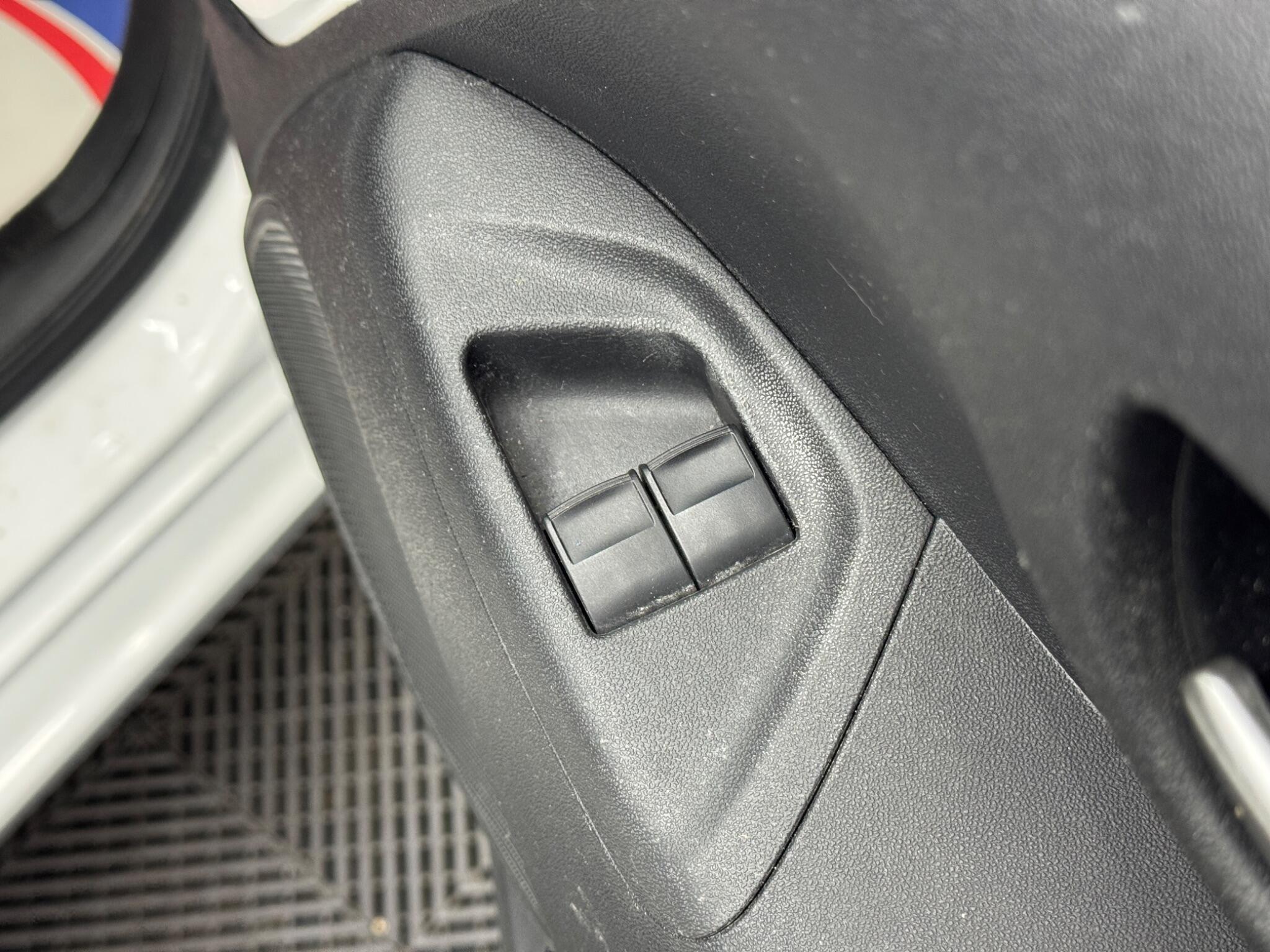 Toyota Aygo - Image 37