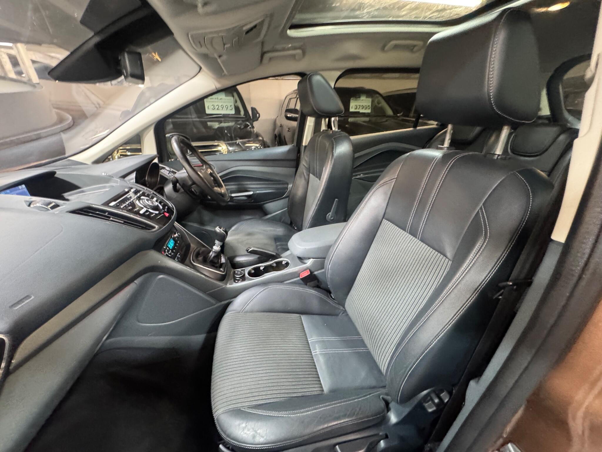 Ford Grand C-MAX - Image 9
