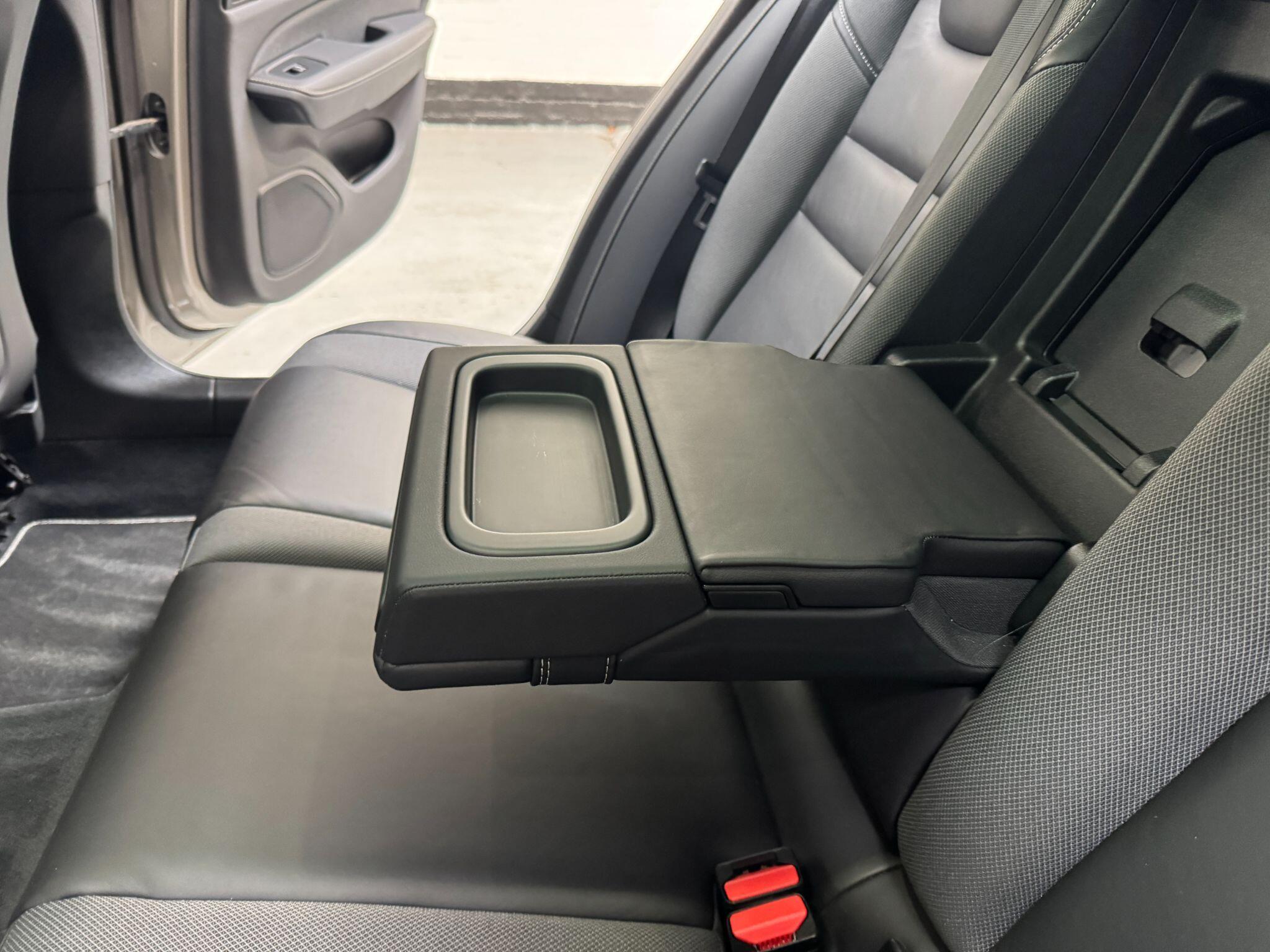 Volvo V60 - Image 43