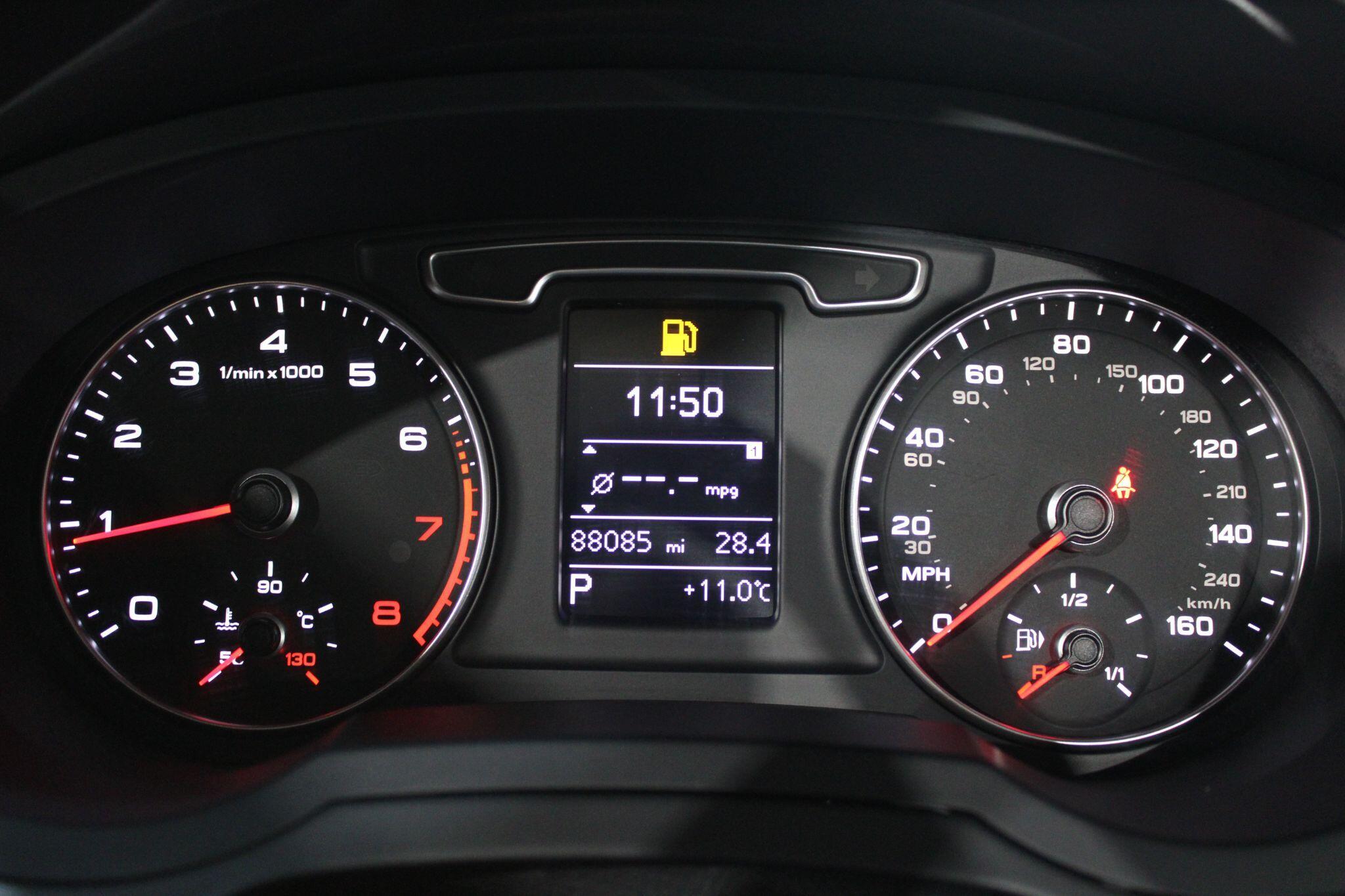 Audi Q3 - Image 6