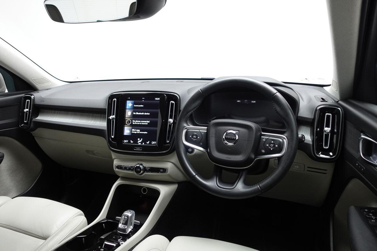 Volvo XC40 - Image 15