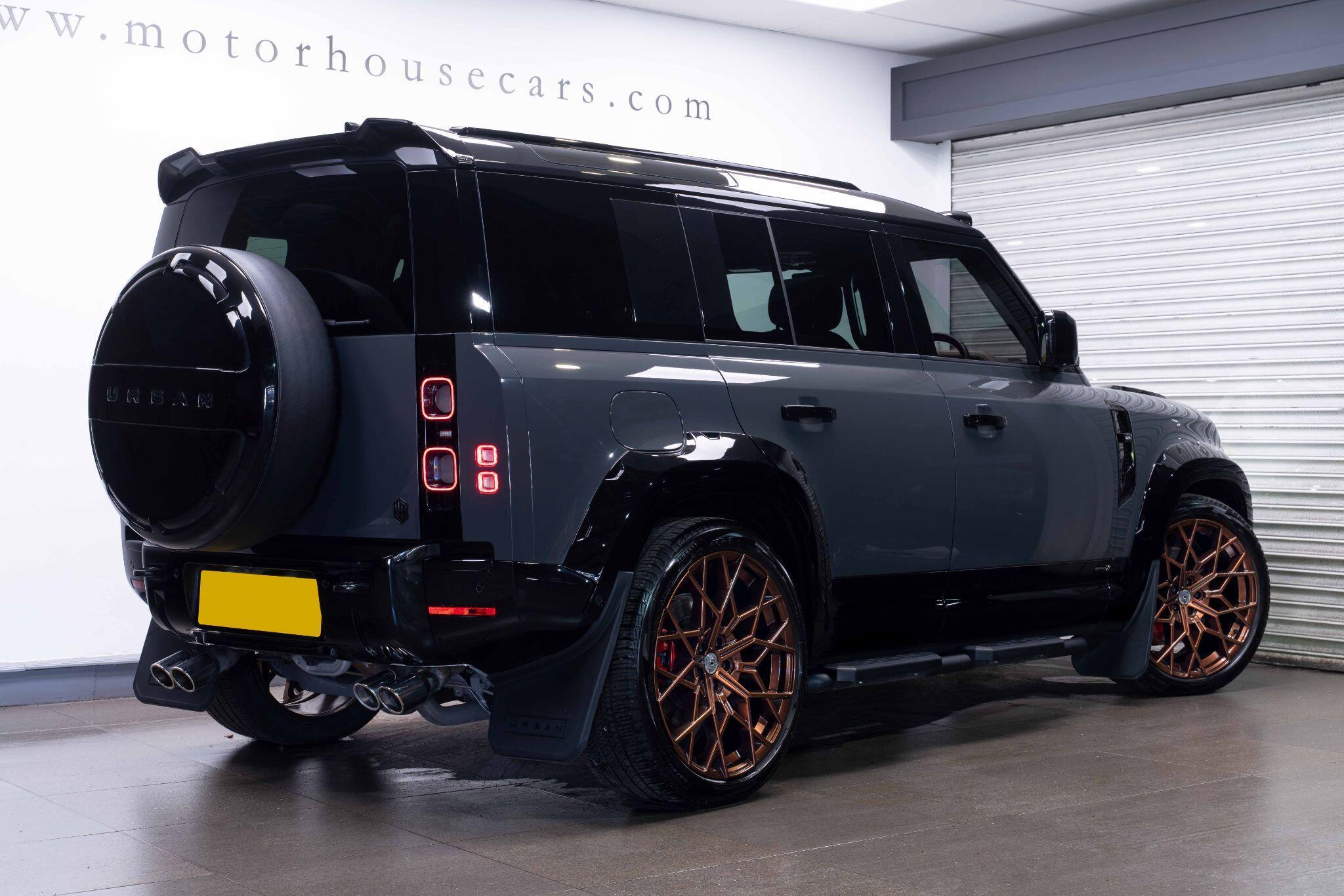 Land Rover Defender 110 - Image 3