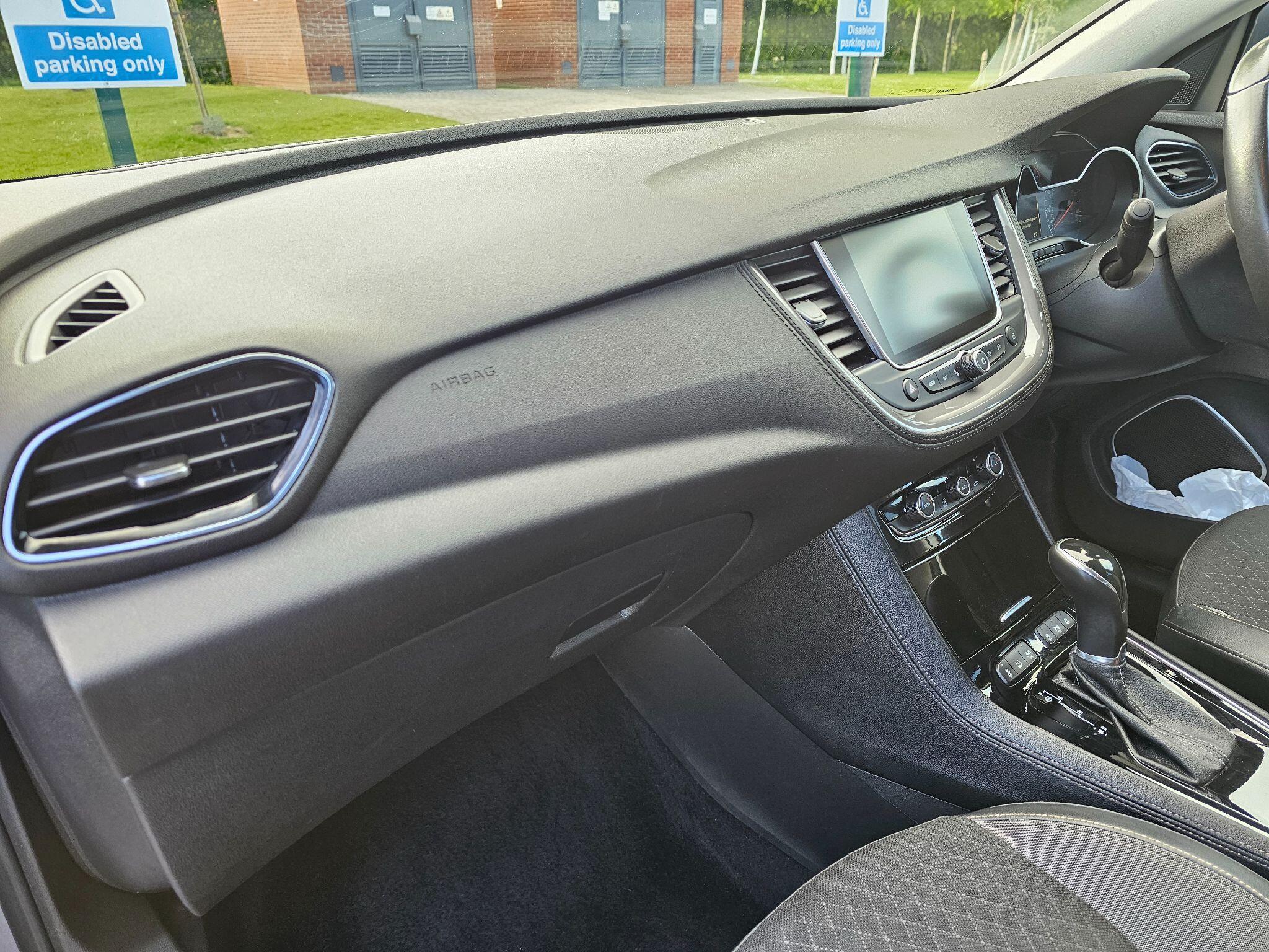 Vauxhall Grandland X - Image 24