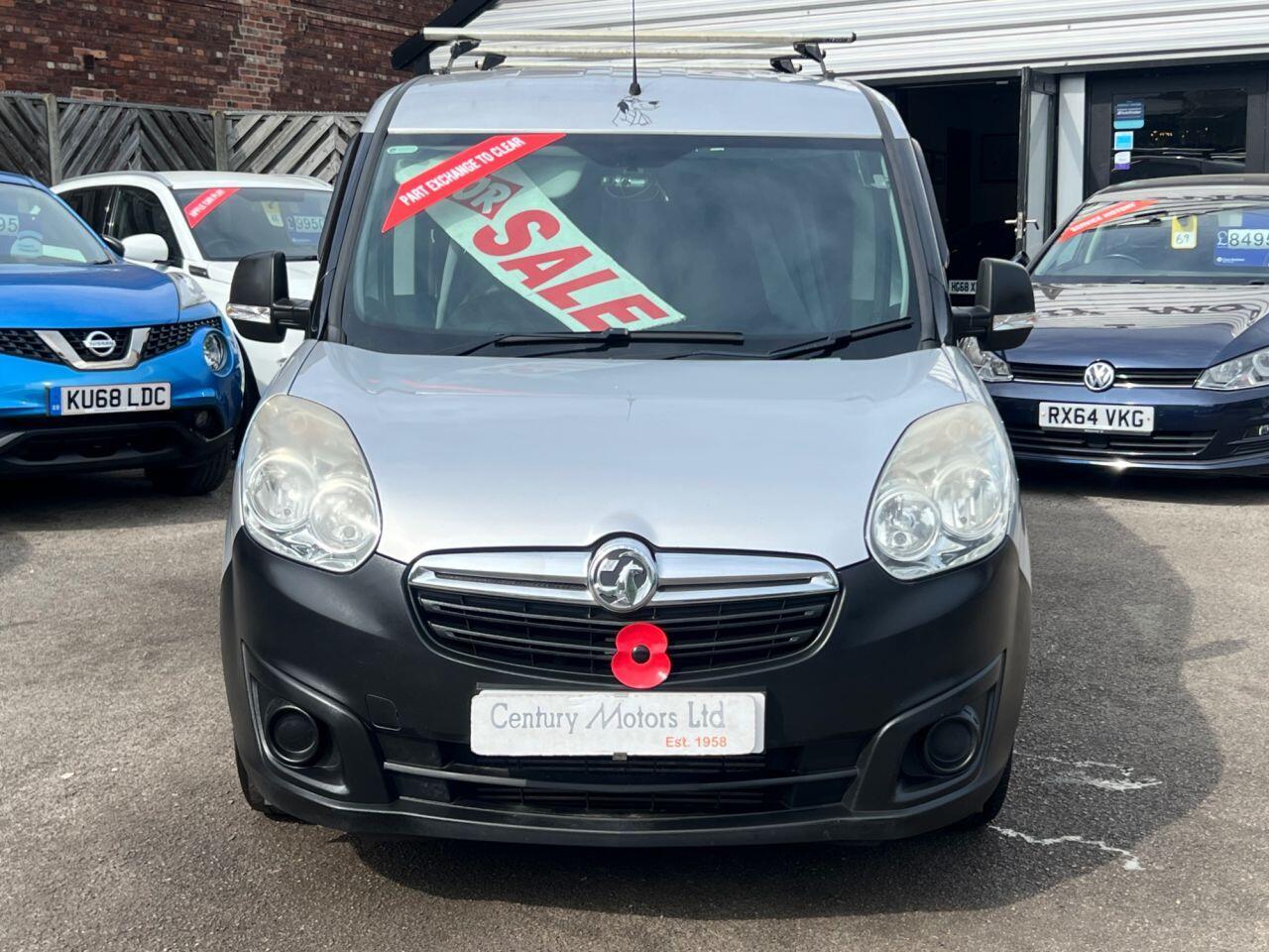 Vauxhall Combo - Image 10