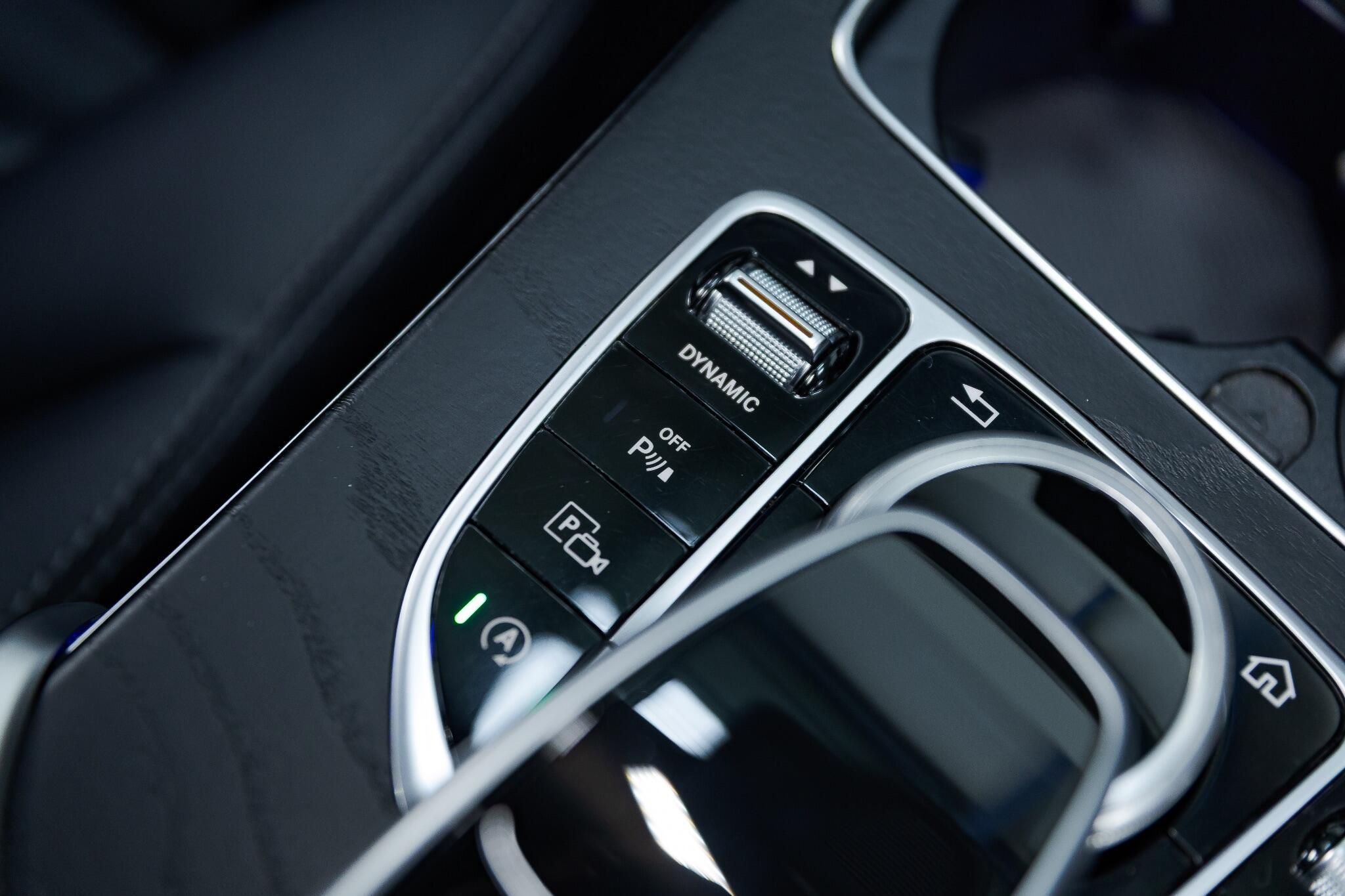 Mercedes C Class - Image 52