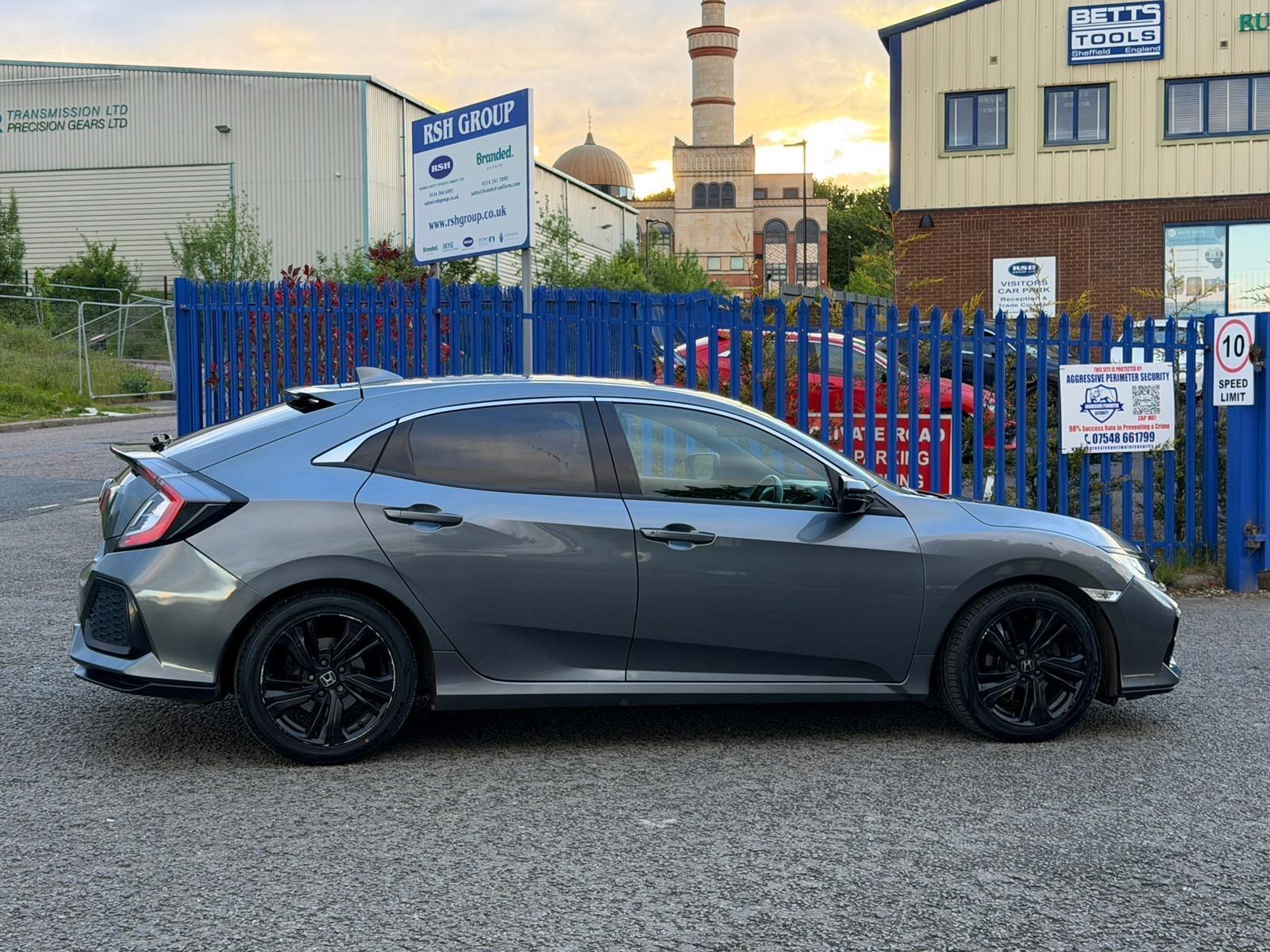 Honda Civic - Image 13