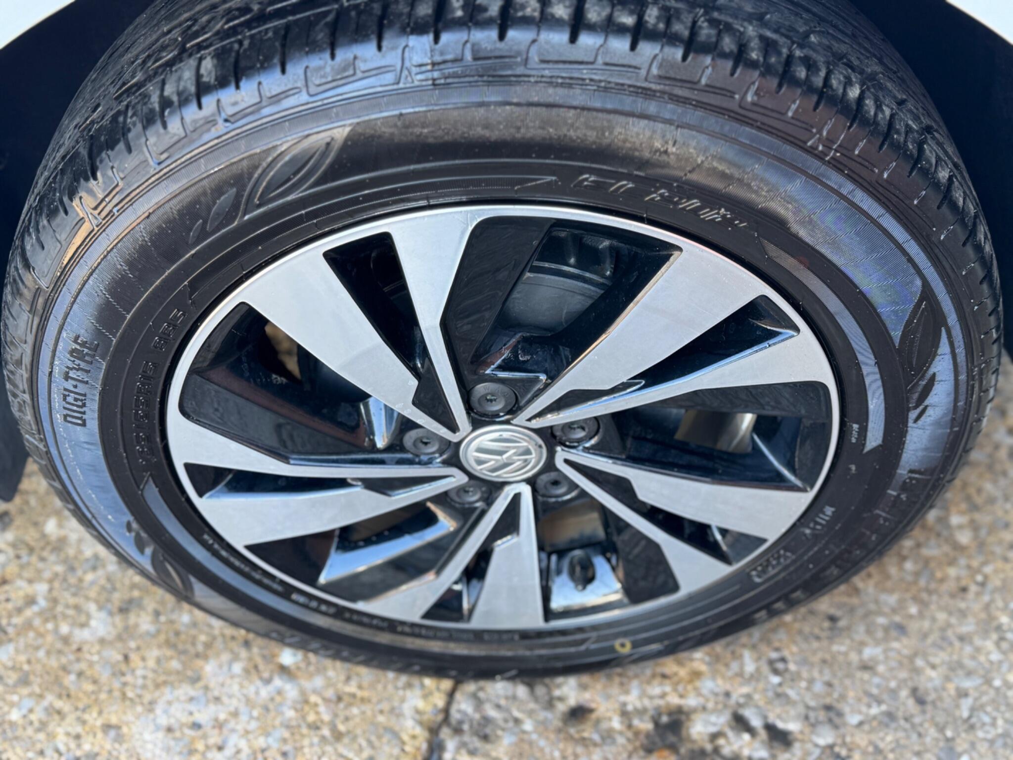 Volkswagen Polo - Image 34