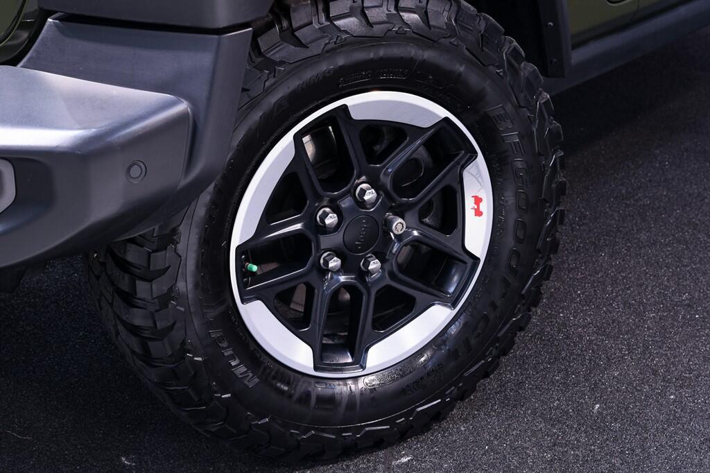 Jeep Wrangler - Image 33