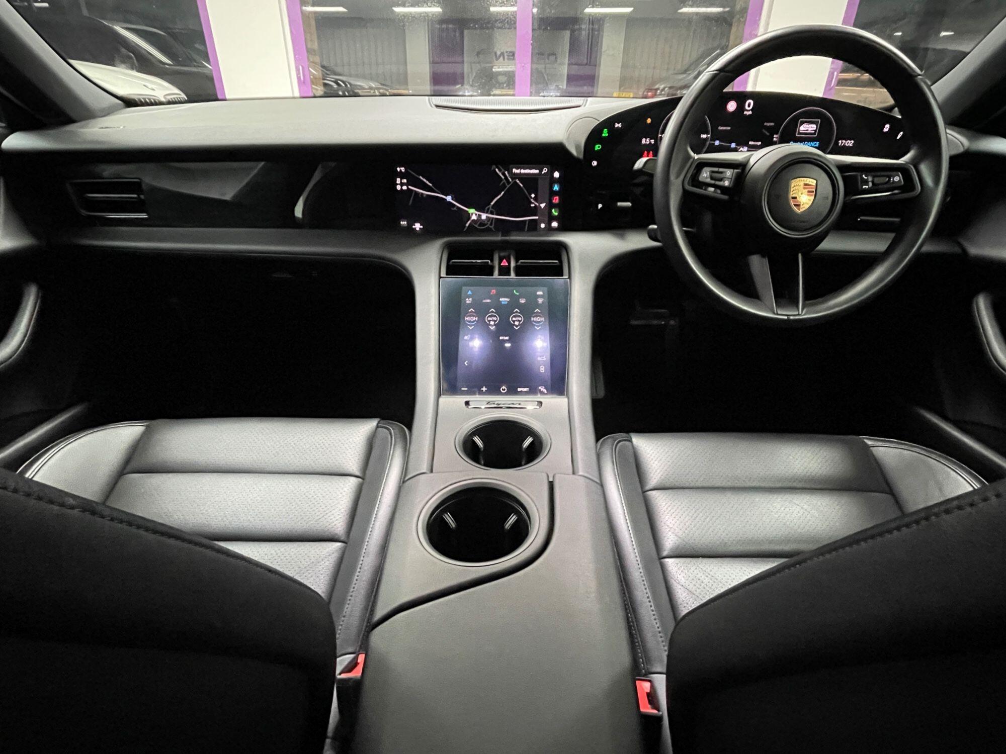 Porsche Taycan - Image 3