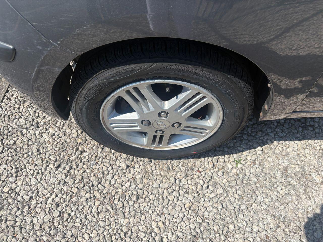 Hyundai i10 - Image 15