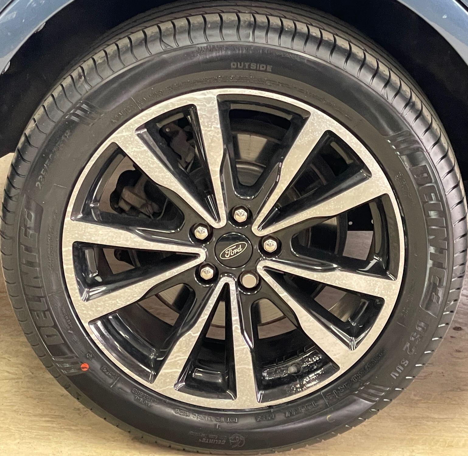 Ford Kuga - Image 14