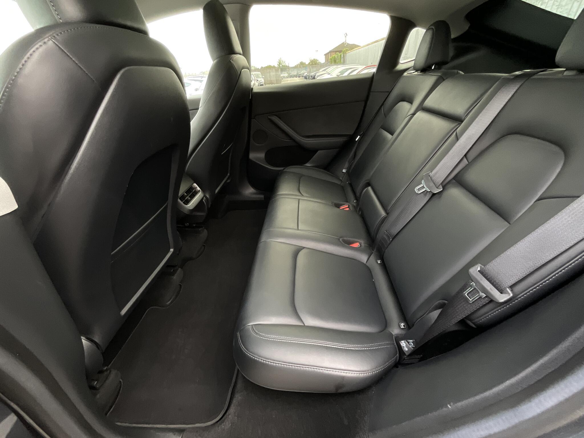 Tesla Model Y - Image 15