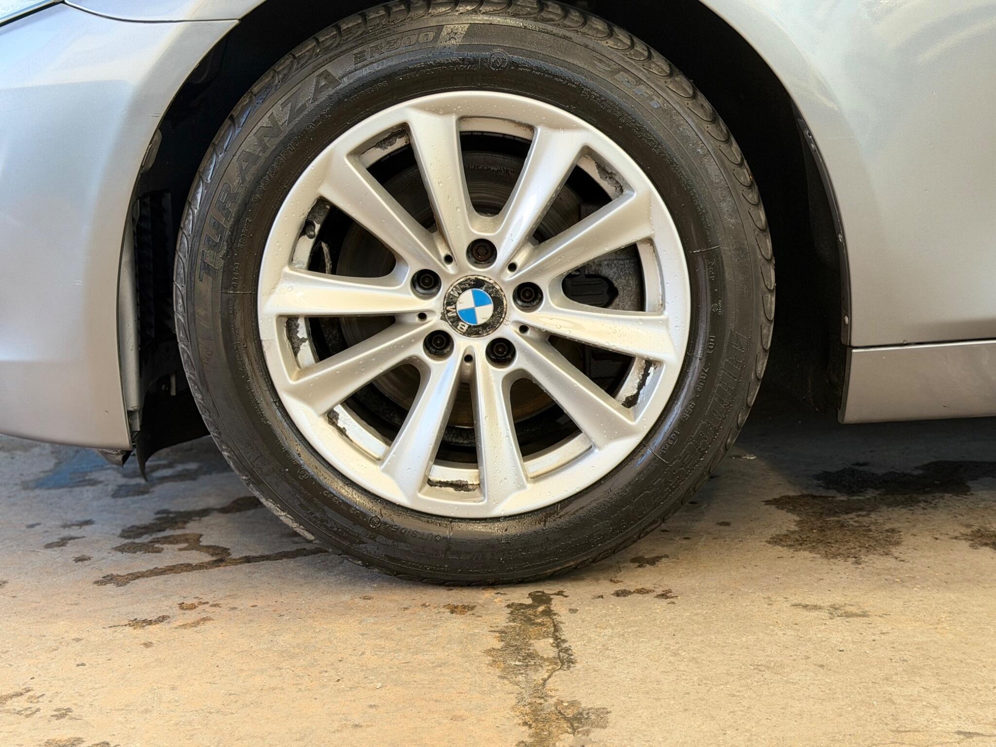 BMW 5 Series - Image 15