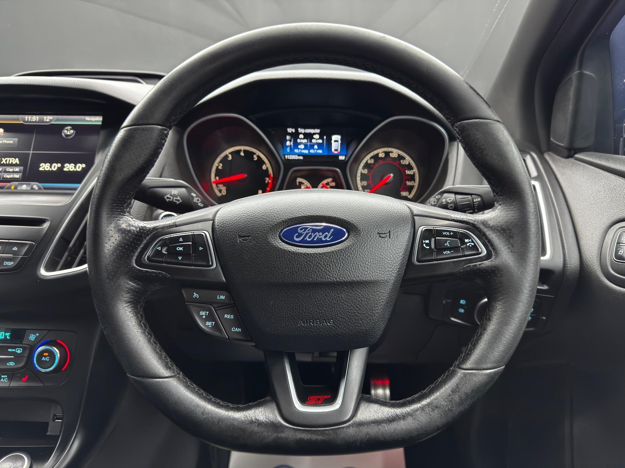 Ford Focus - Image 19