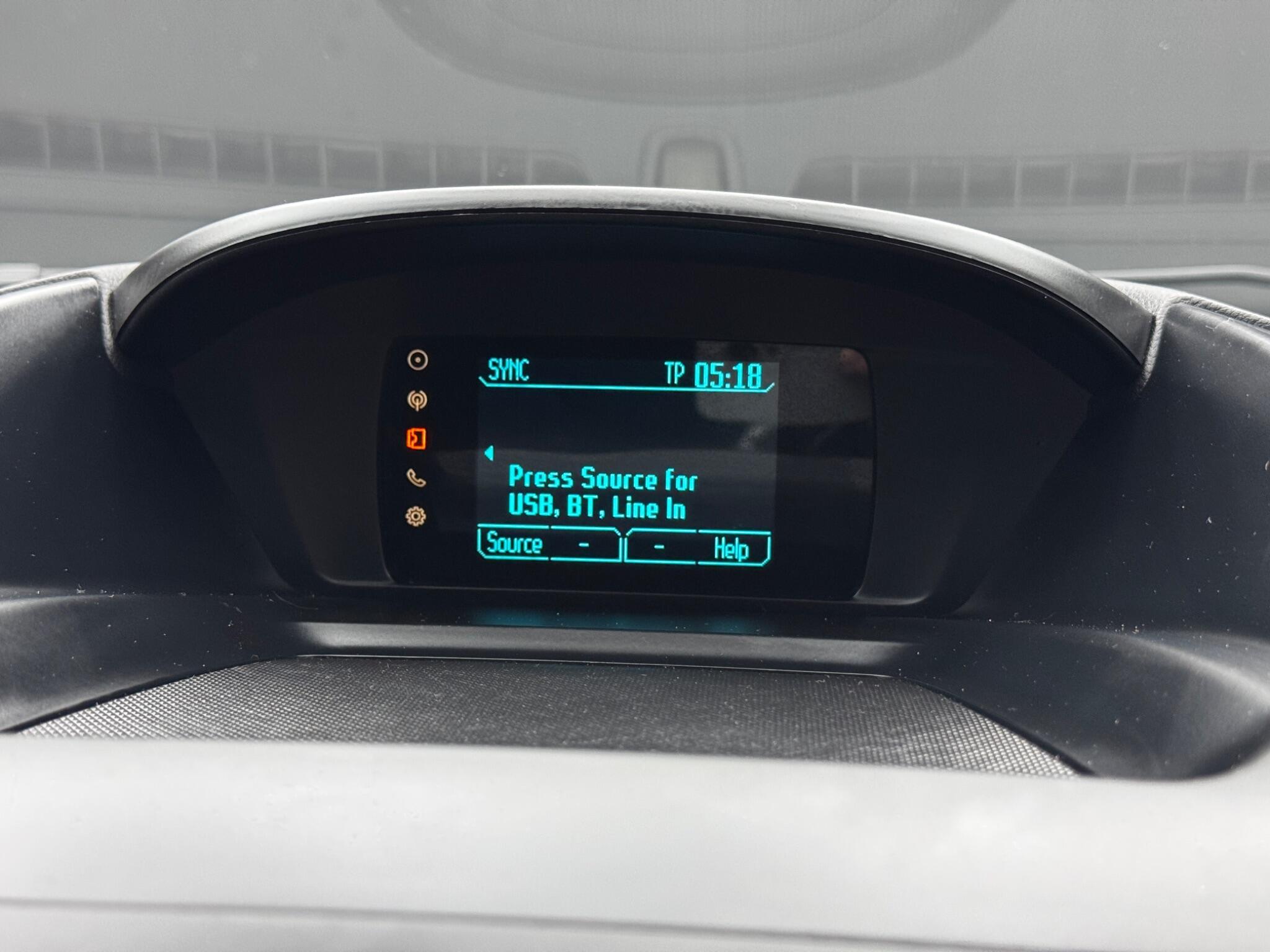 Ford Kuga - Image 28