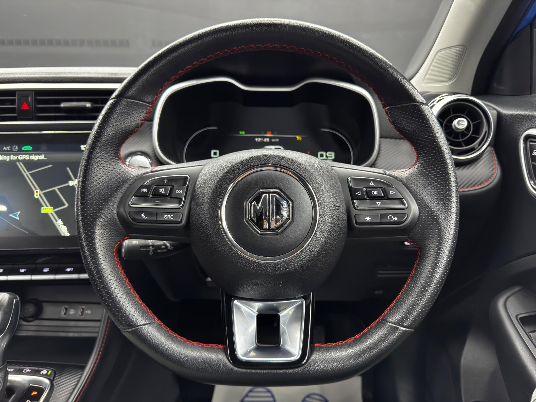 MG MG ZS - Image 19