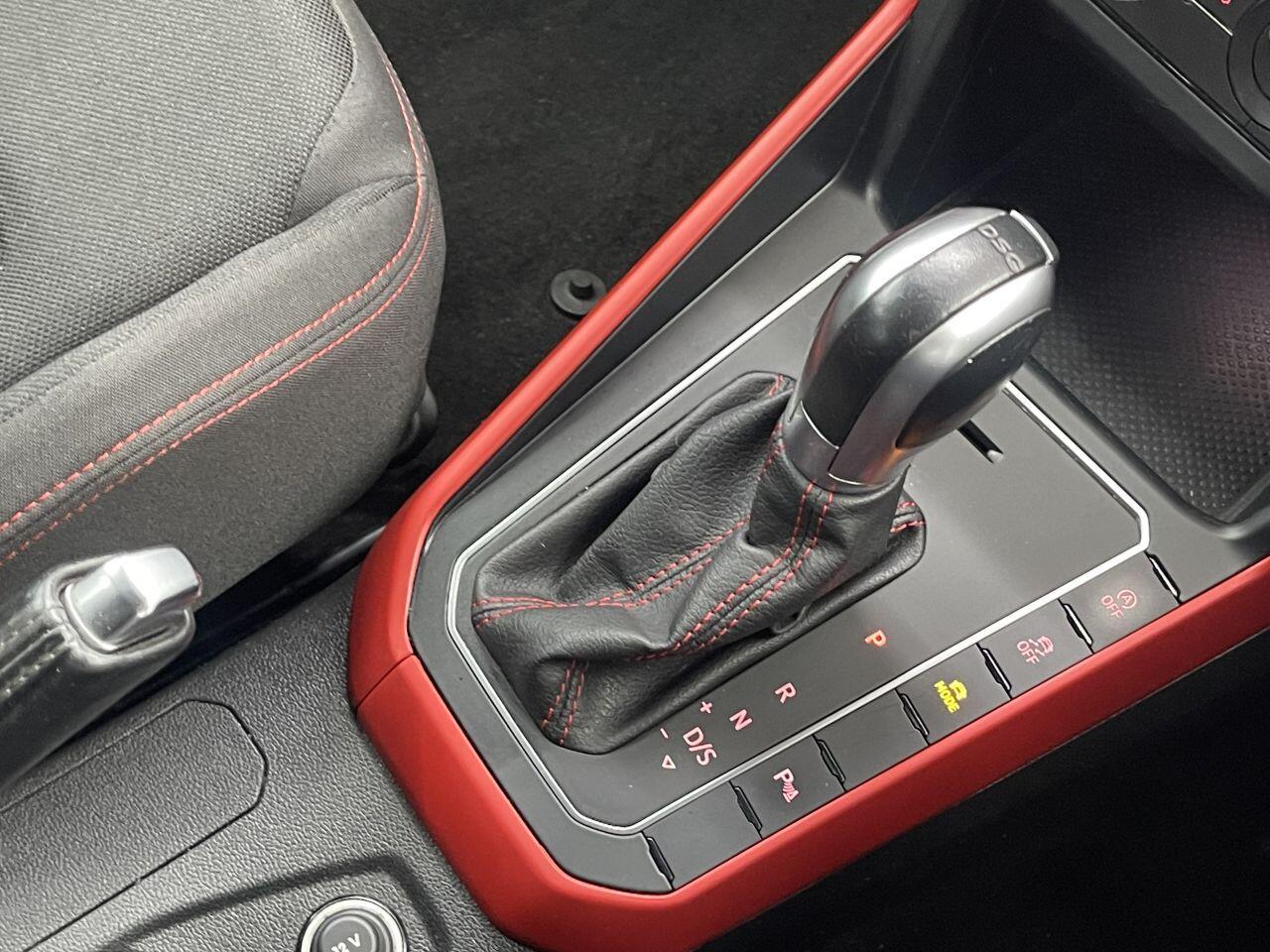 Volkswagen Polo - Image 32