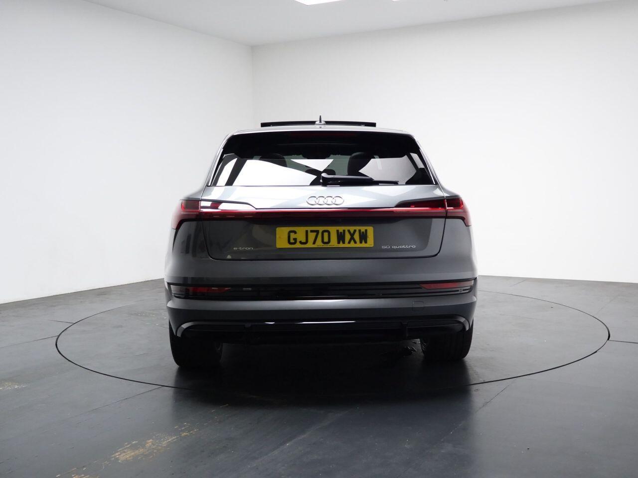 Audi E-Tron - Image 11