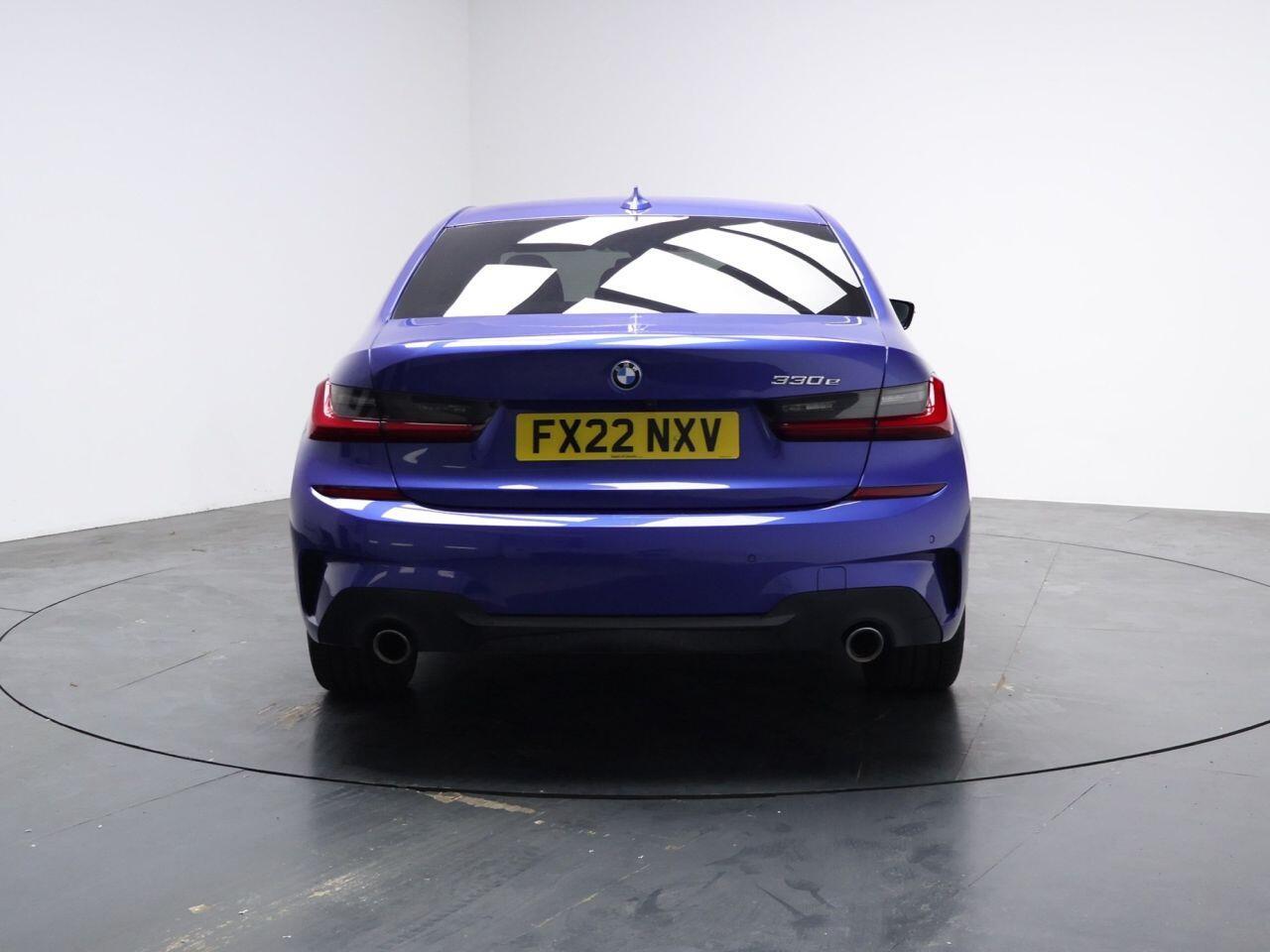 BMW 3 Series - Image 11