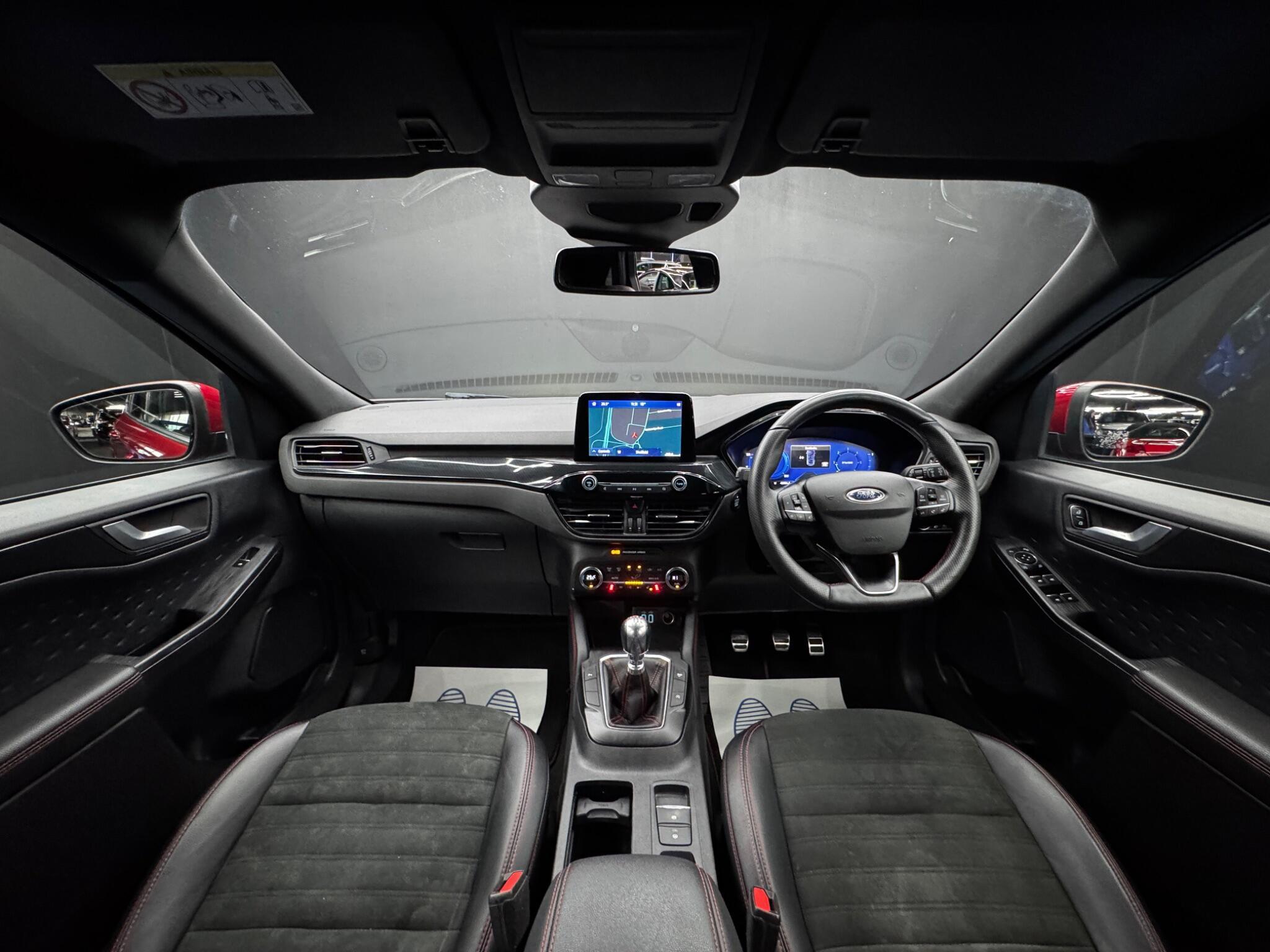 Ford Kuga - Image 17