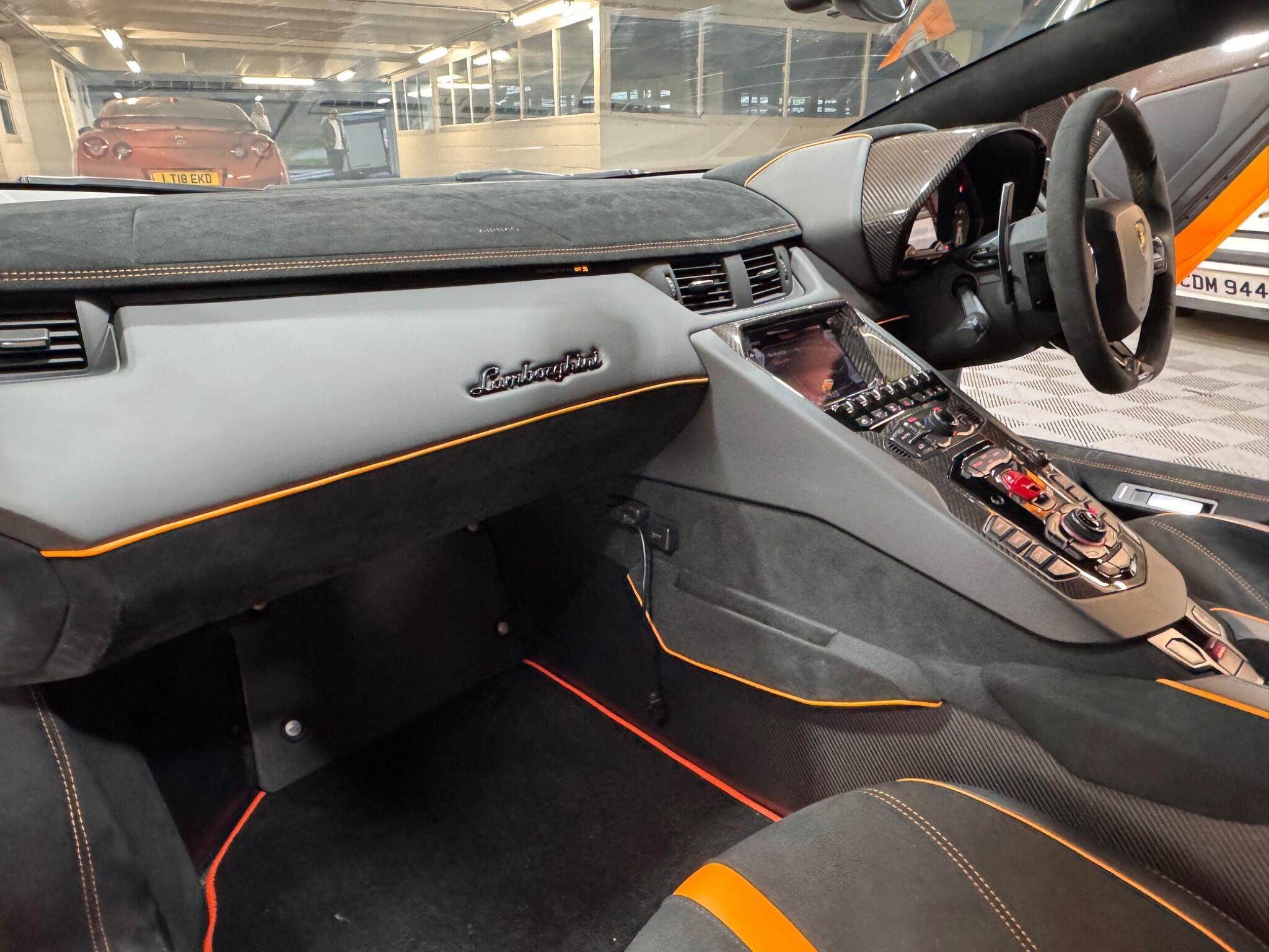 Lamborghini Aventador - Image 10