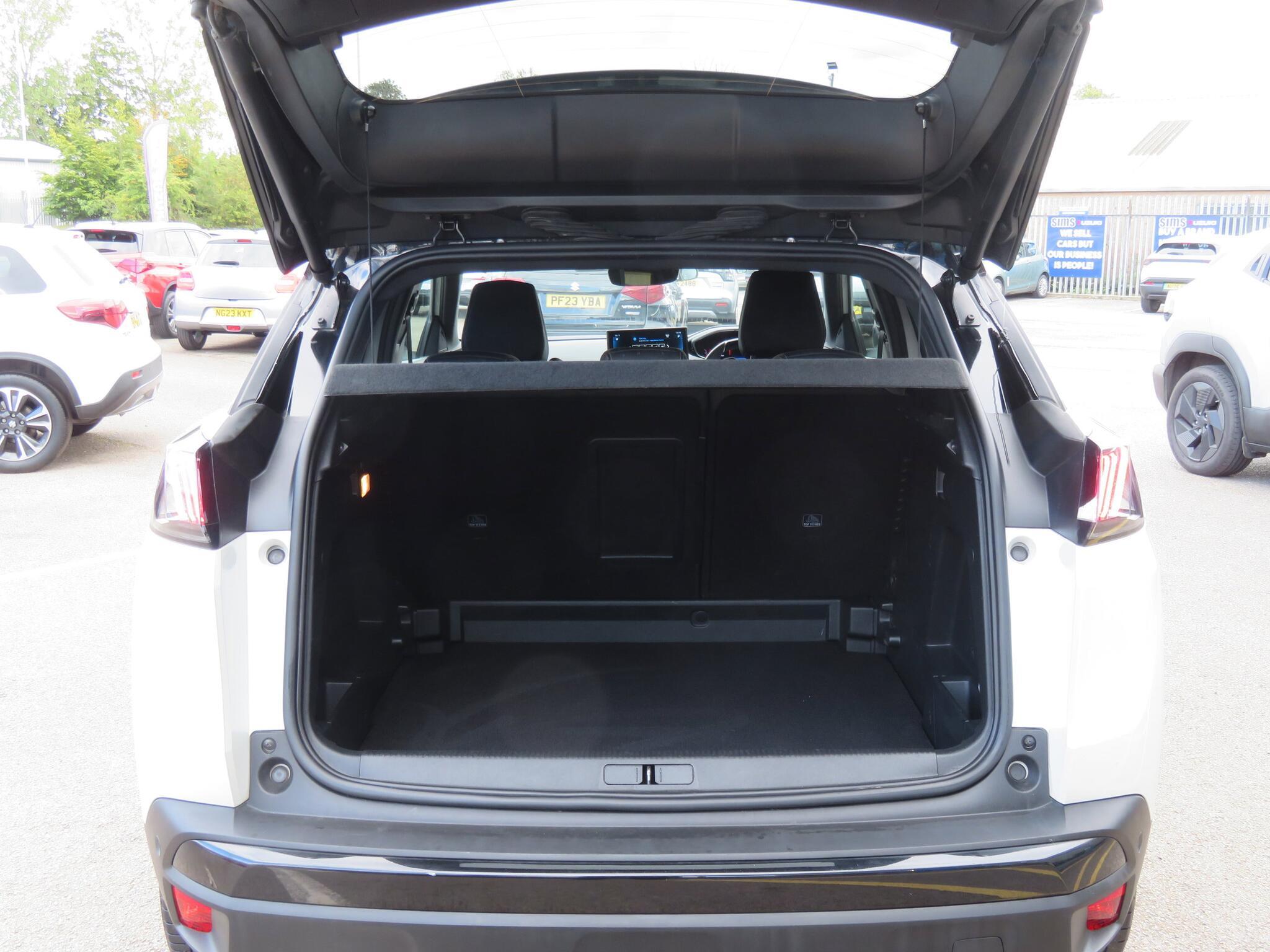Peugeot 3008 - Image 11